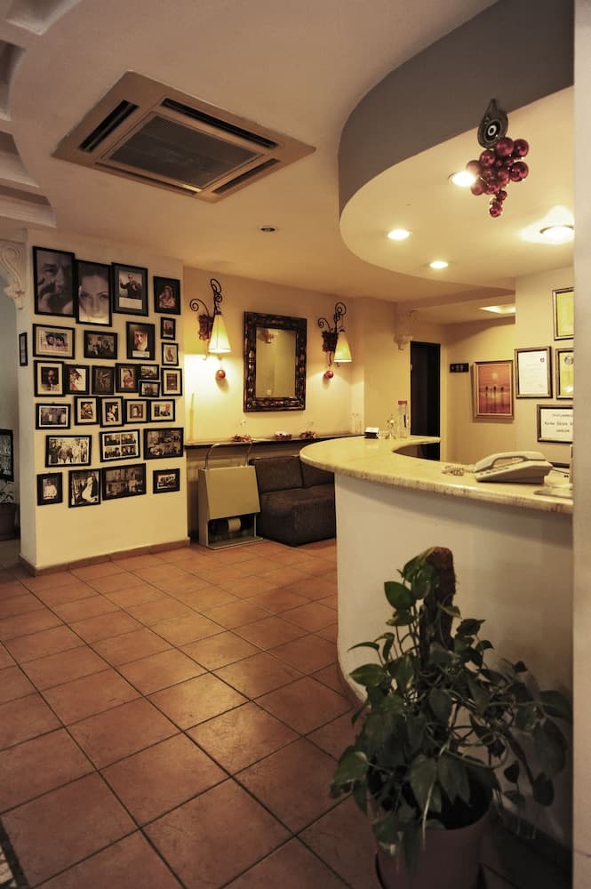 Üstün Otel Alsancak - Image 2