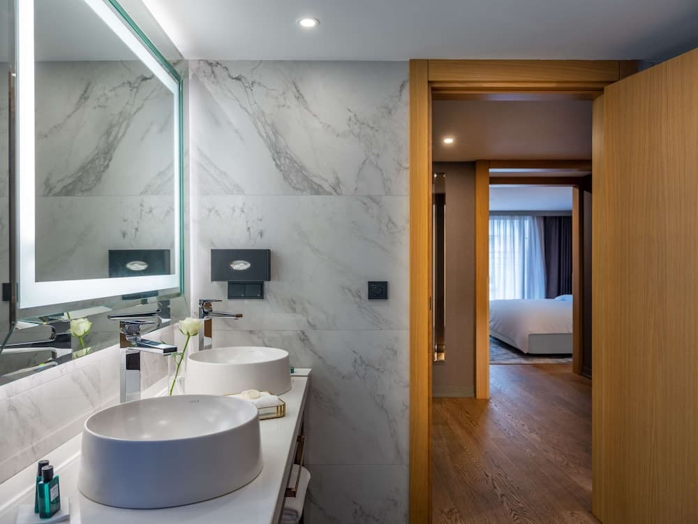 Sofitel İstanbul Taksim - Image 2