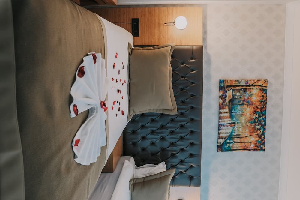 Grand Lark Otel - Image 3