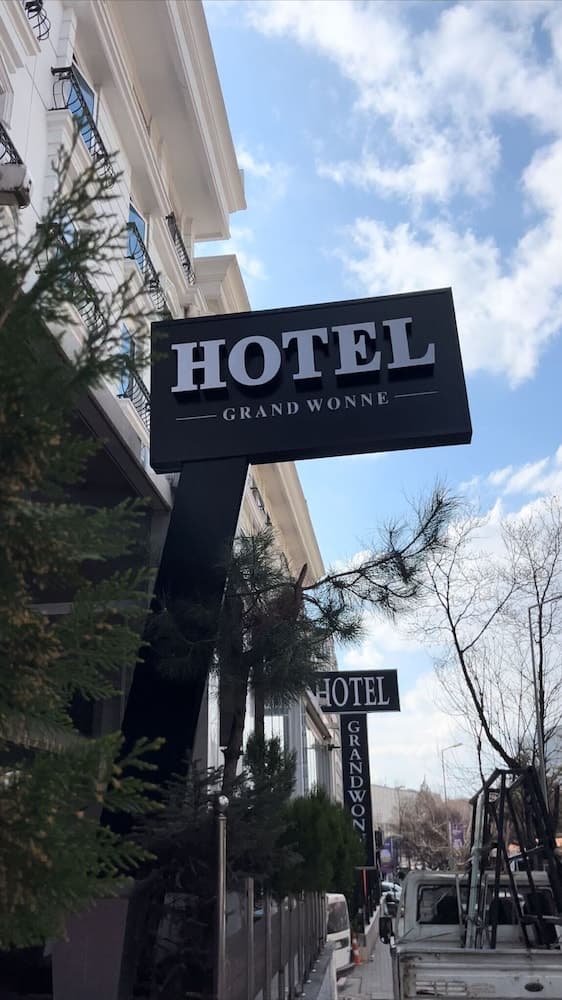 Latifoglu Otel - Image 1