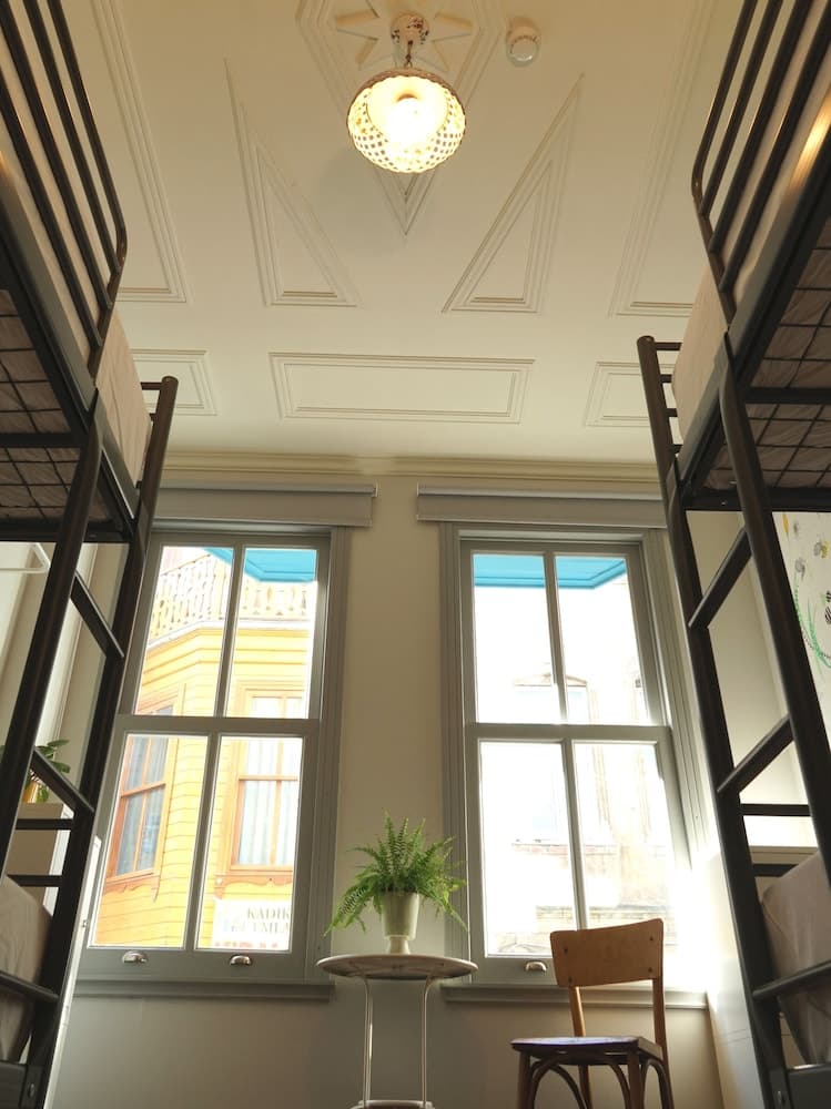 Tilas House No8 - Yurt - Image 3