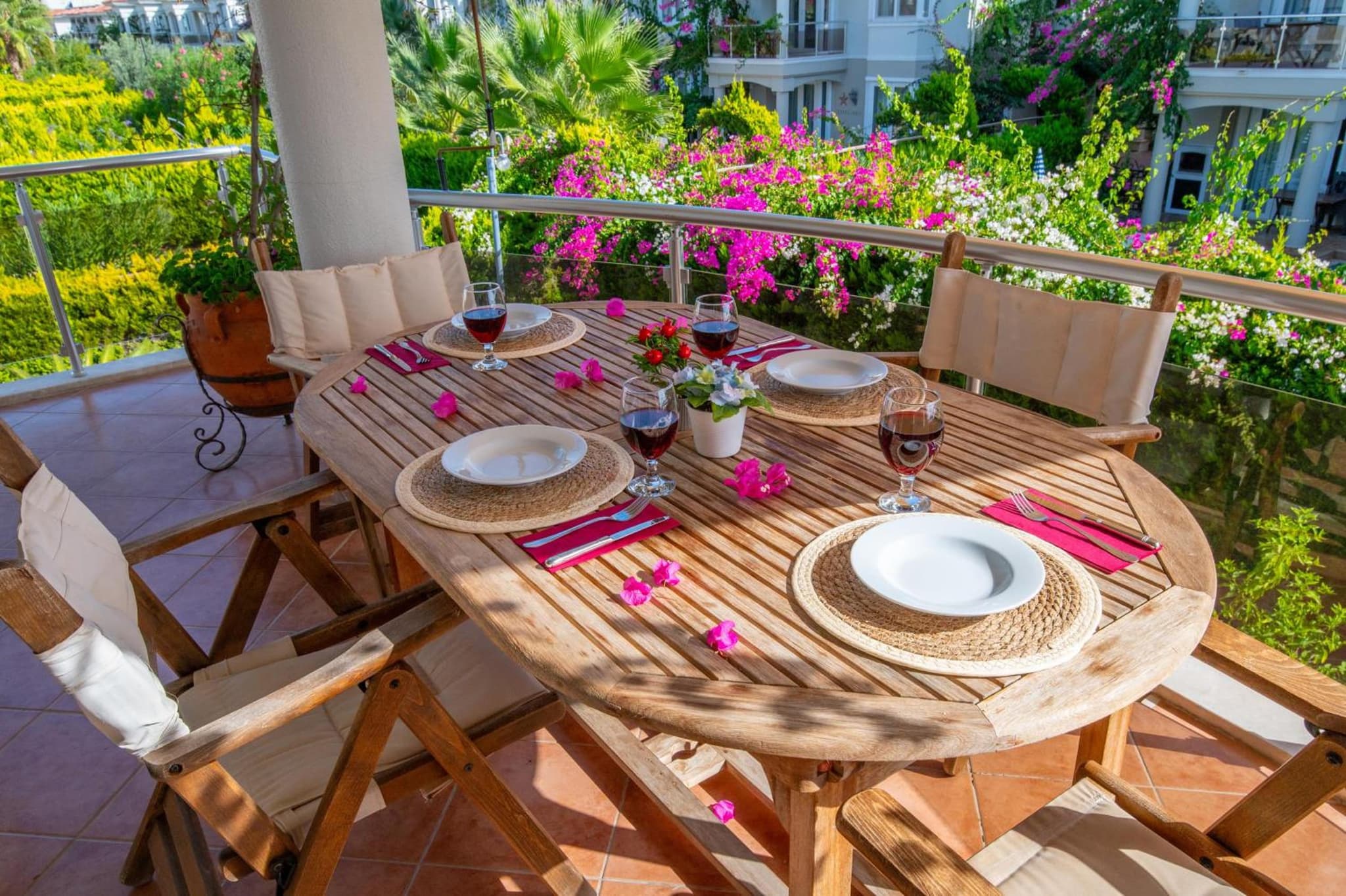 Sunset Beach Villas and Apartments - Image 4