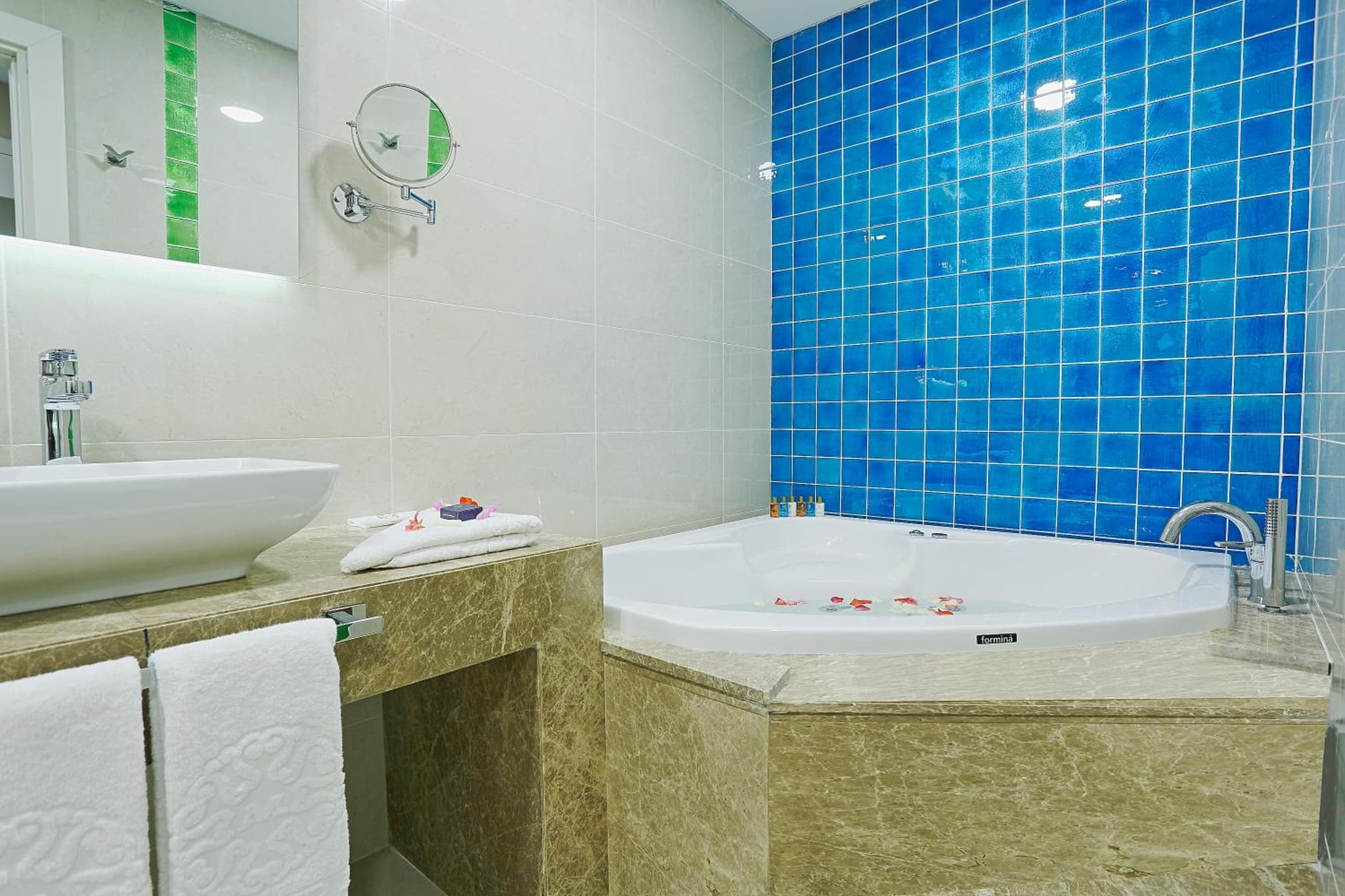 The Grand Mira Business Otel - Image 4
