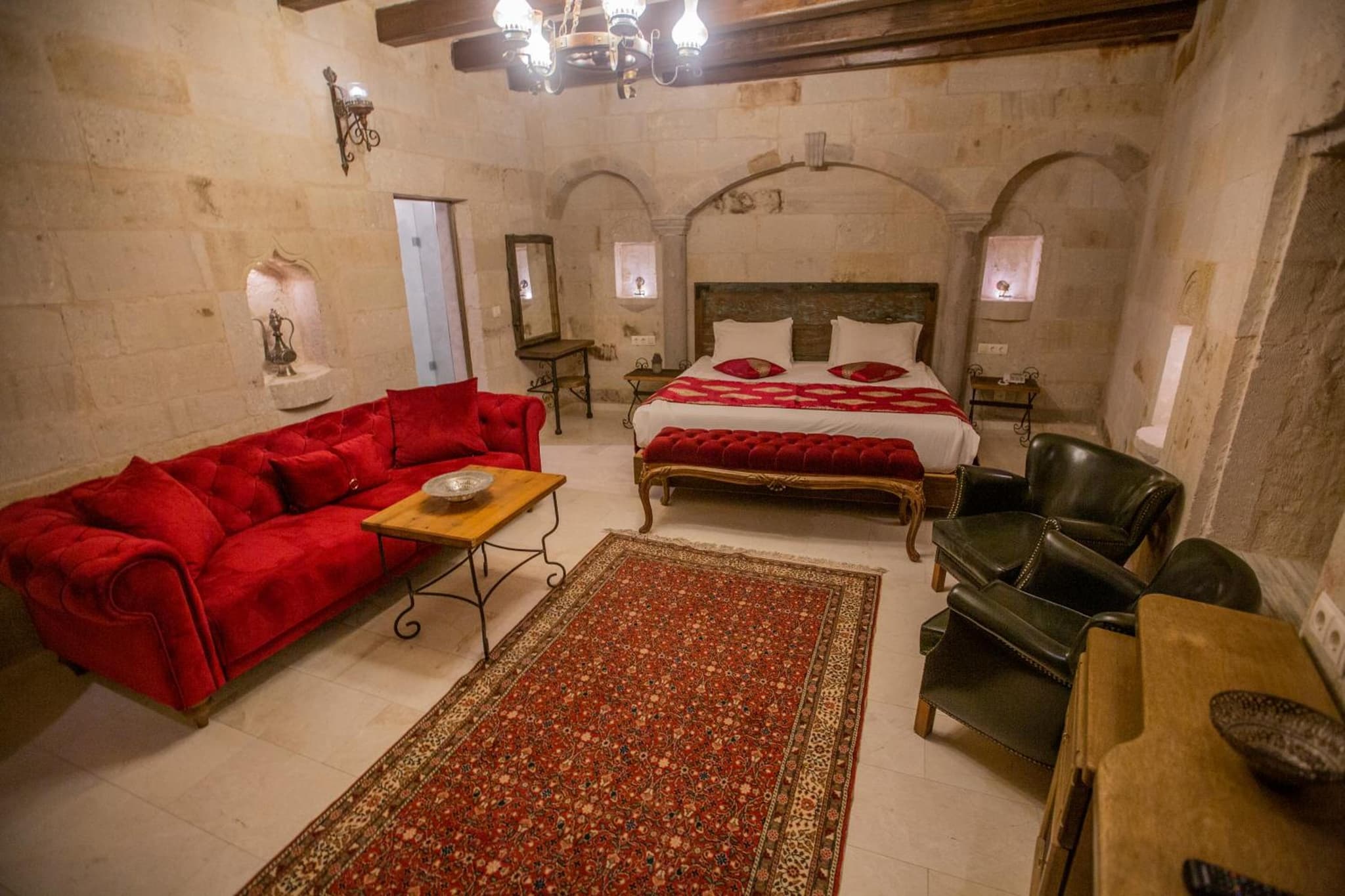 Divan Cave House - Image 2
