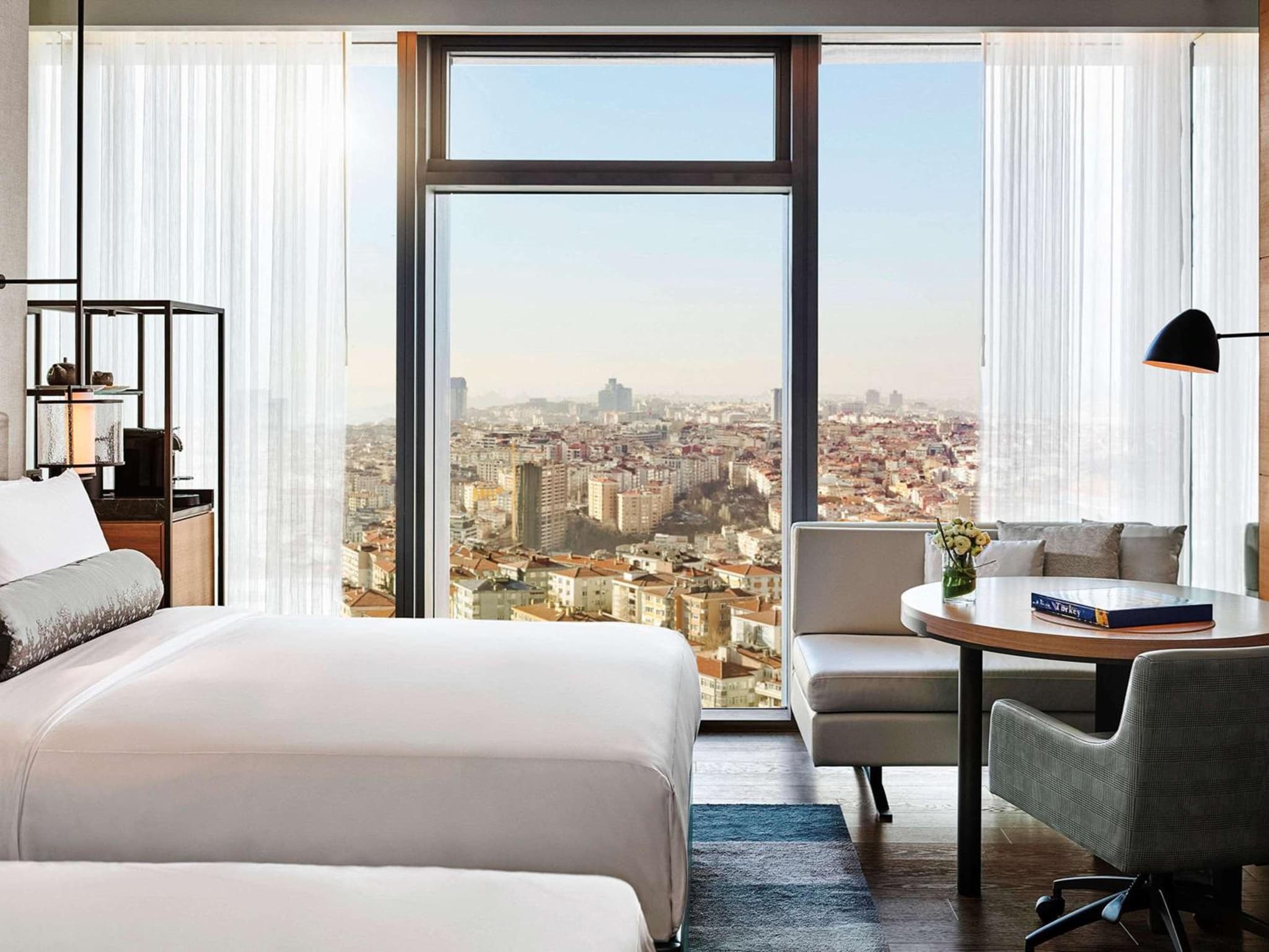 Fairmont Quasar İstanbul Otel - Image 4
