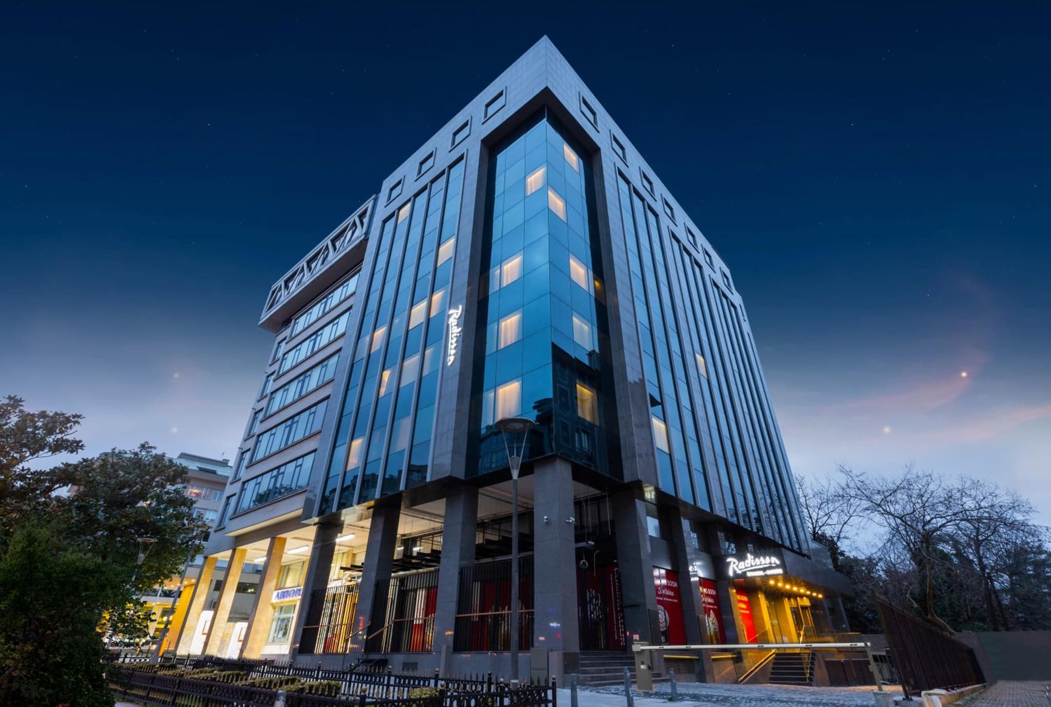 Radisson Otel İstanbul Harbiye - Image 1