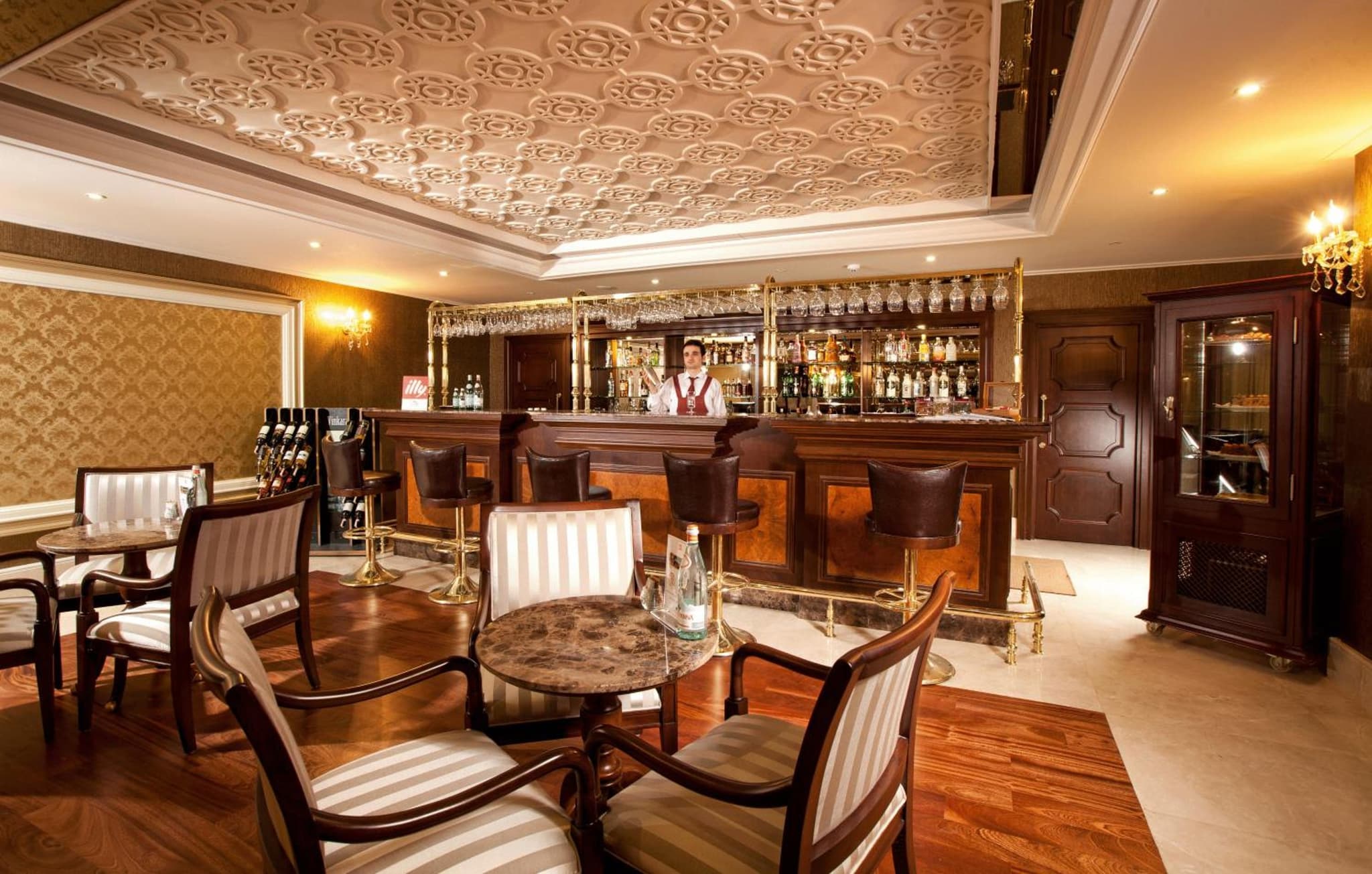 Grand Halic Goldenhorn - Image 3