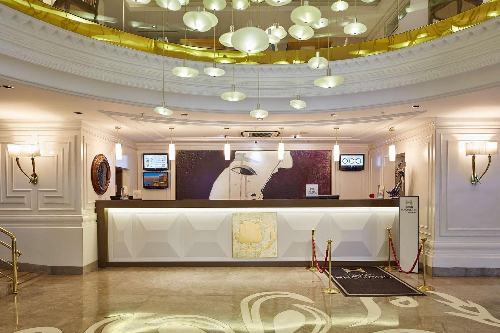 DoubleTree by Hilton Izmir - Alsancak - Image 3