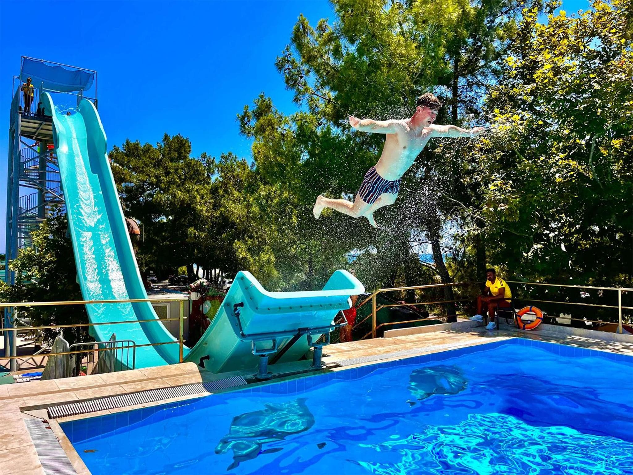 Daima Biz Otel - Dolusu Aquapark Erişimi - Image 4