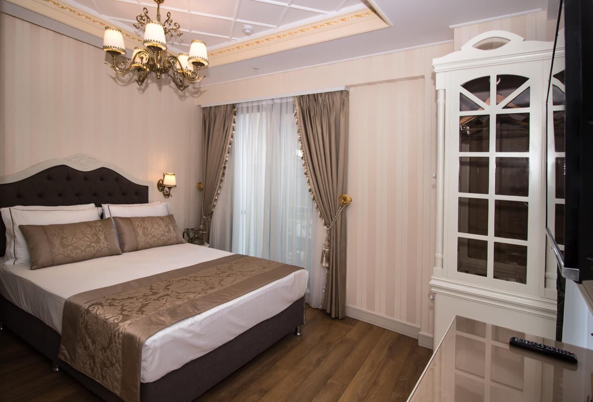 Istanbul Town Otel - Image 3