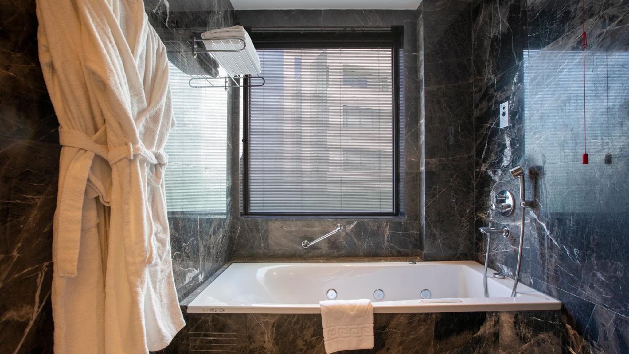 Holiday Inn Ankara - Cukurambar, an IHG Hotel - Image 1