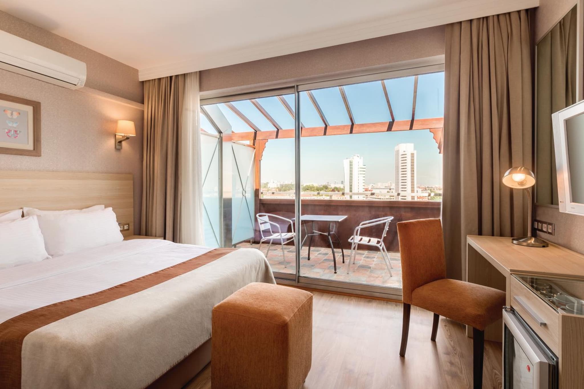 Ramada by Wyndham Ankara - Image 3