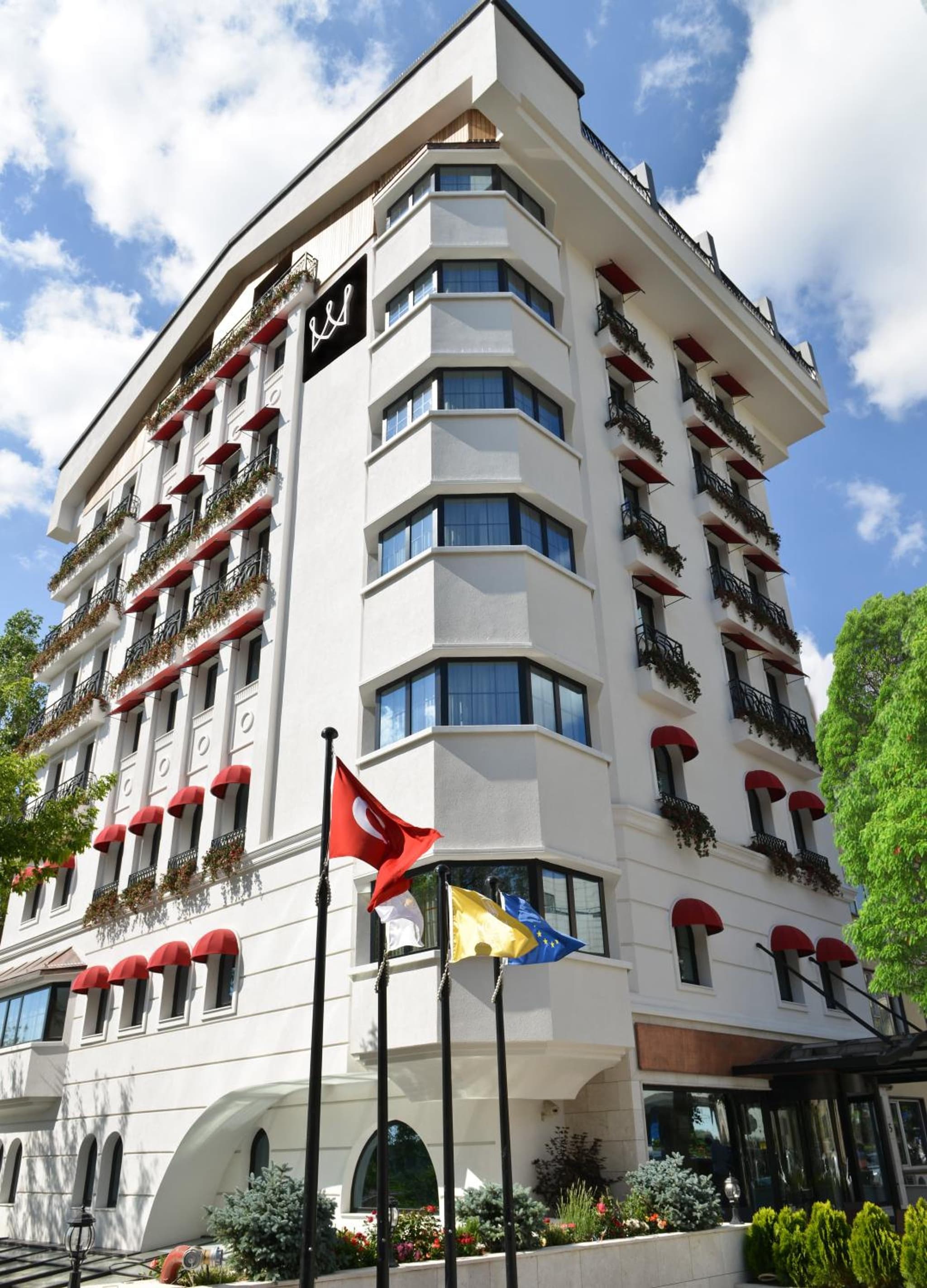 Warwick Ankara - Image 1