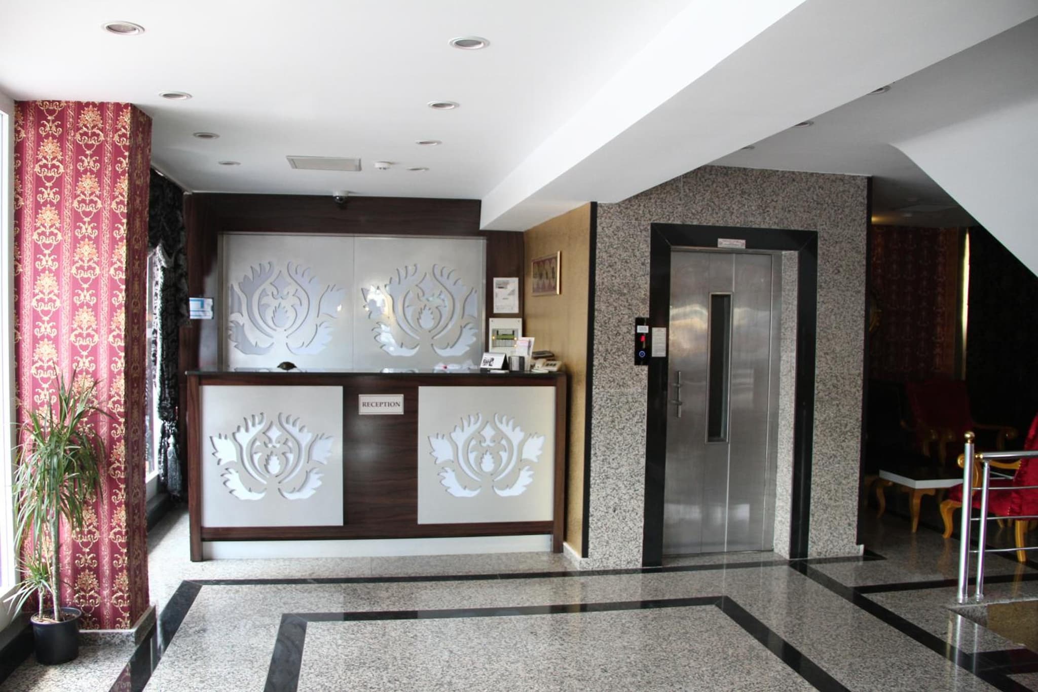 Atalla Hotel - Image 2