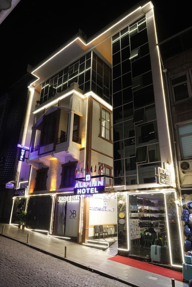 Alpinn Otel İstanbul - Özel Sınıf - Image 1