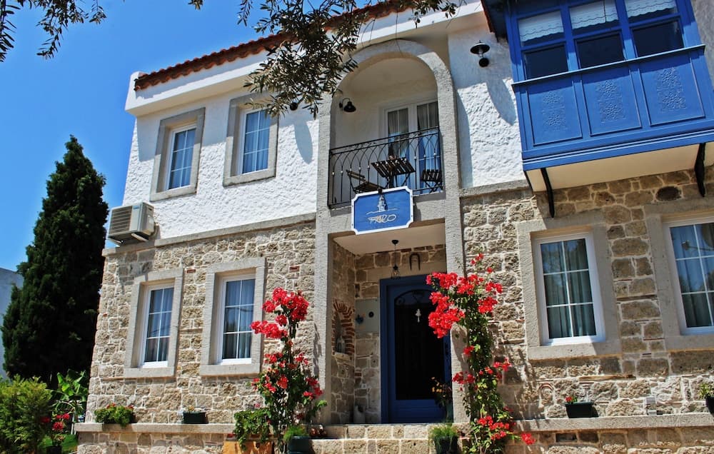 Faro Alacati