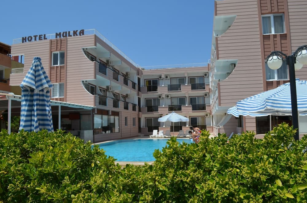 Mulka Otel - Image 1