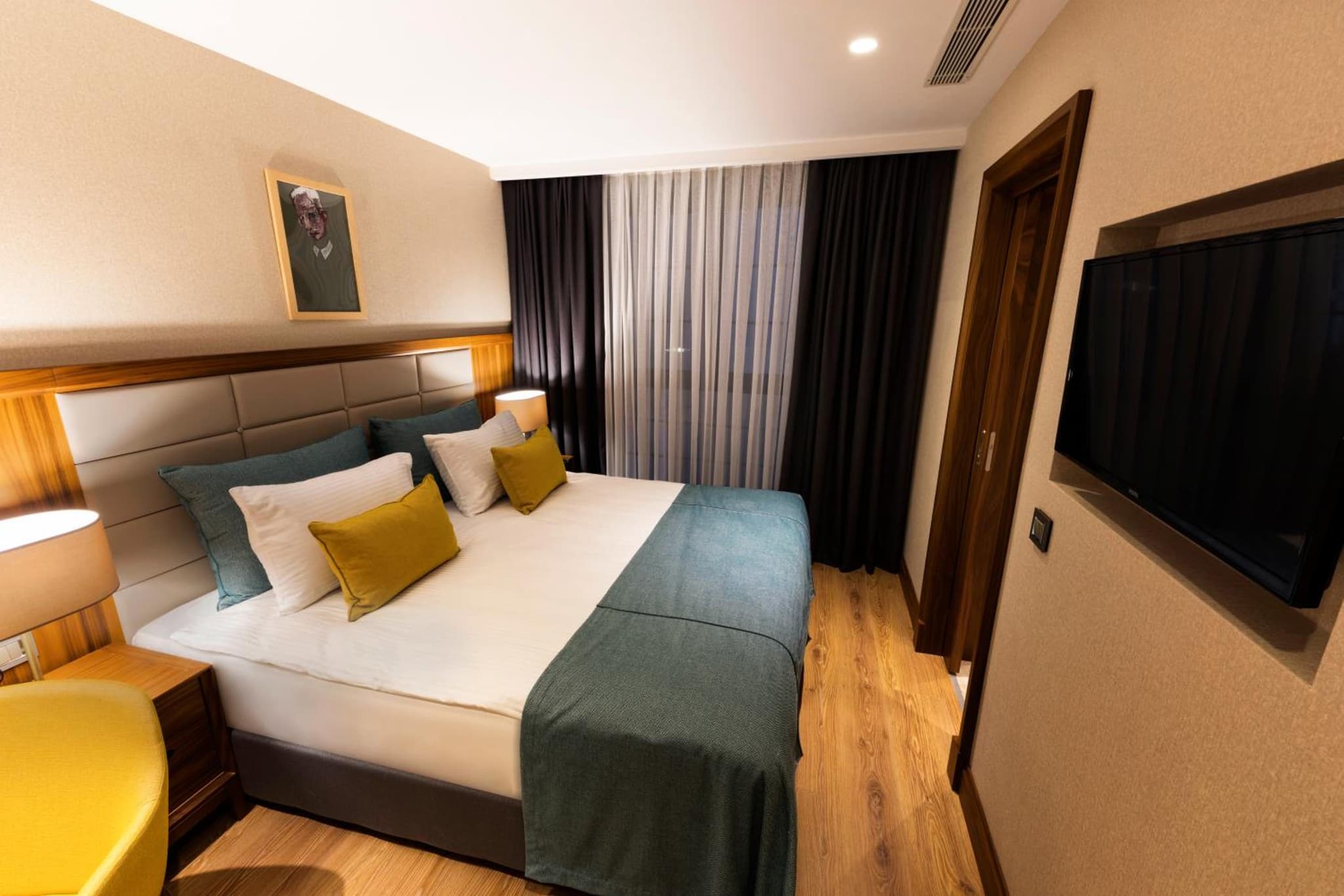 Endless Art Hotel-Special Category - Image 3