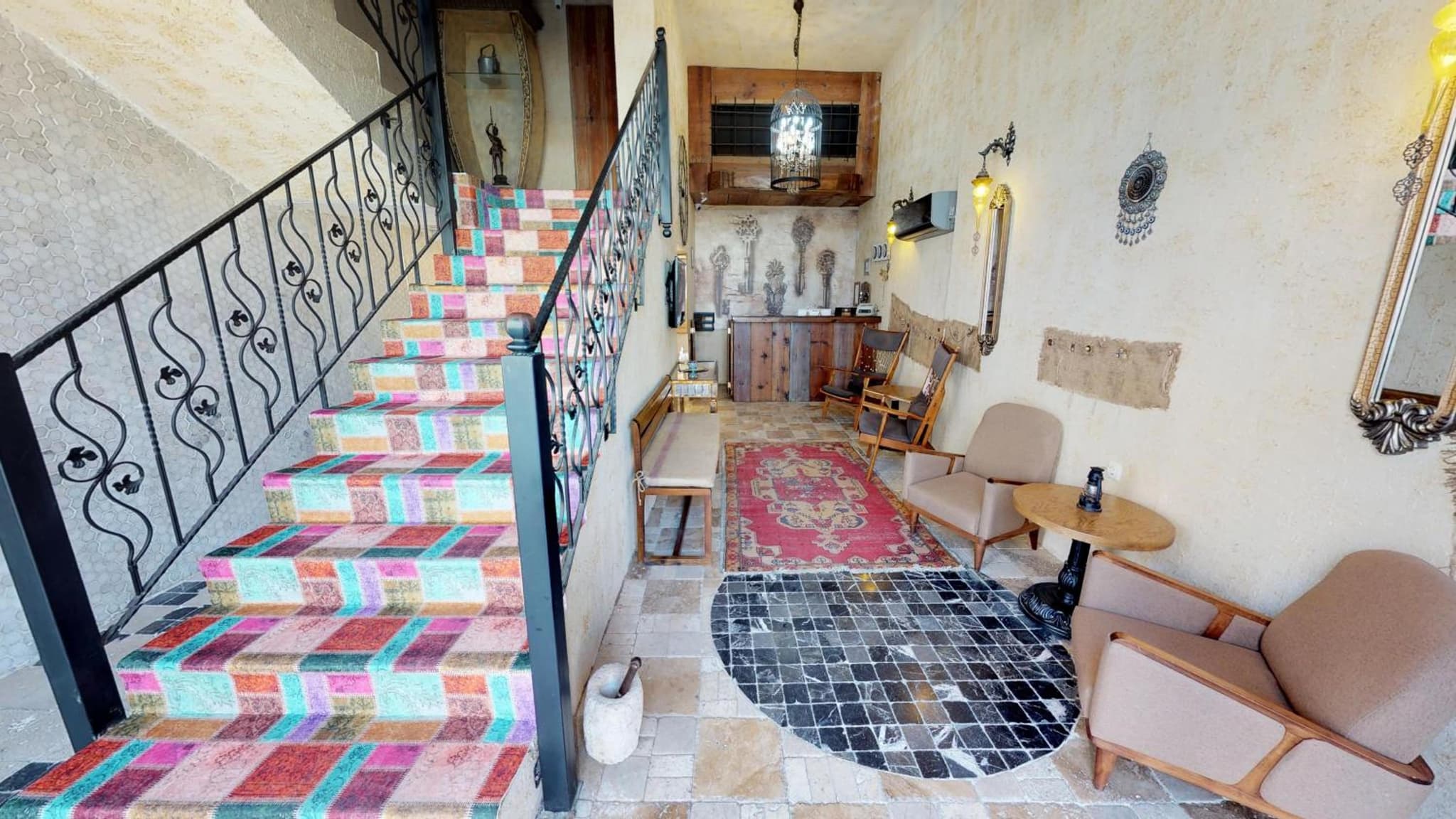 Patron Hotel - Image 2