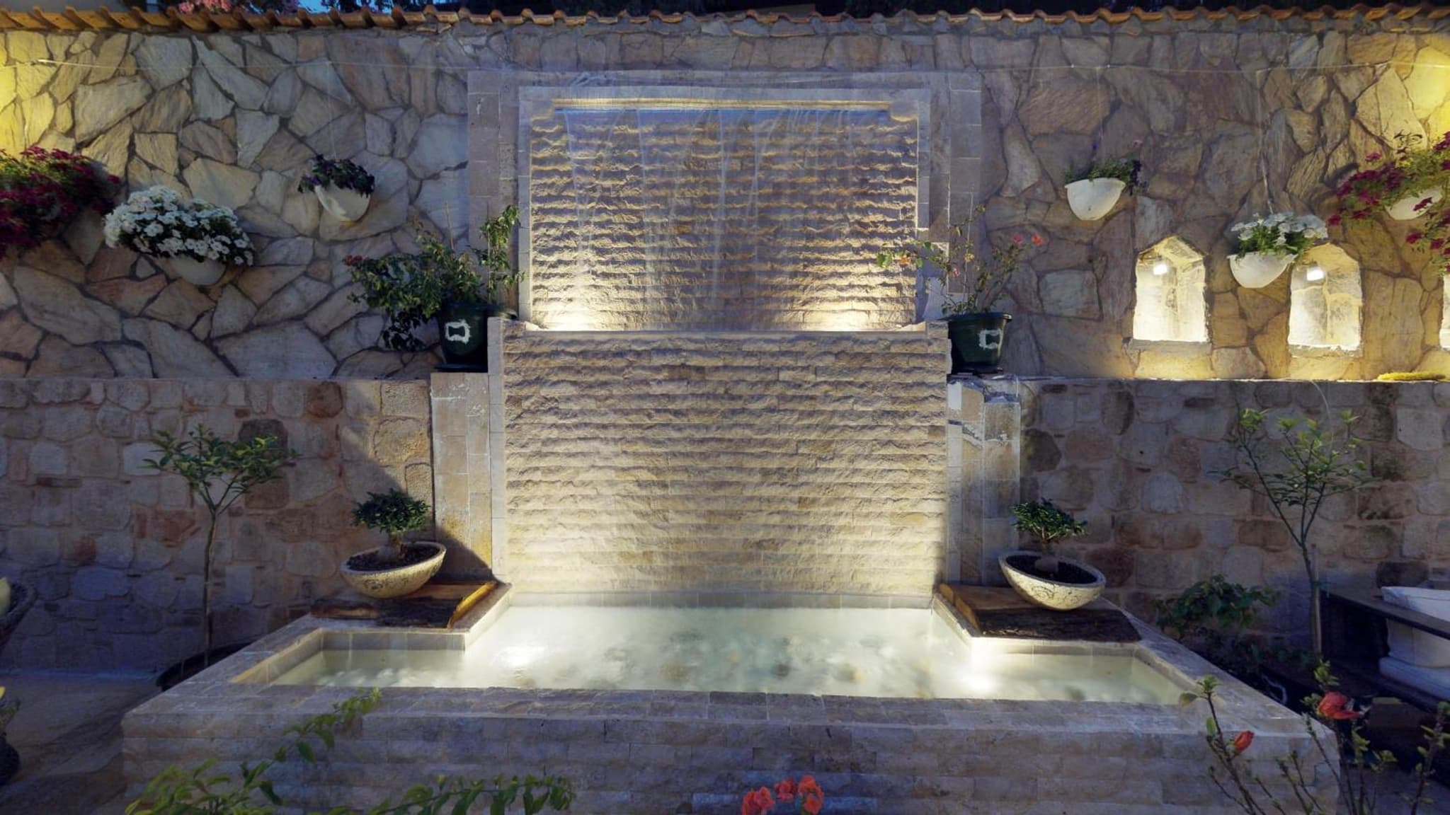 Patron Hotel - Image 3