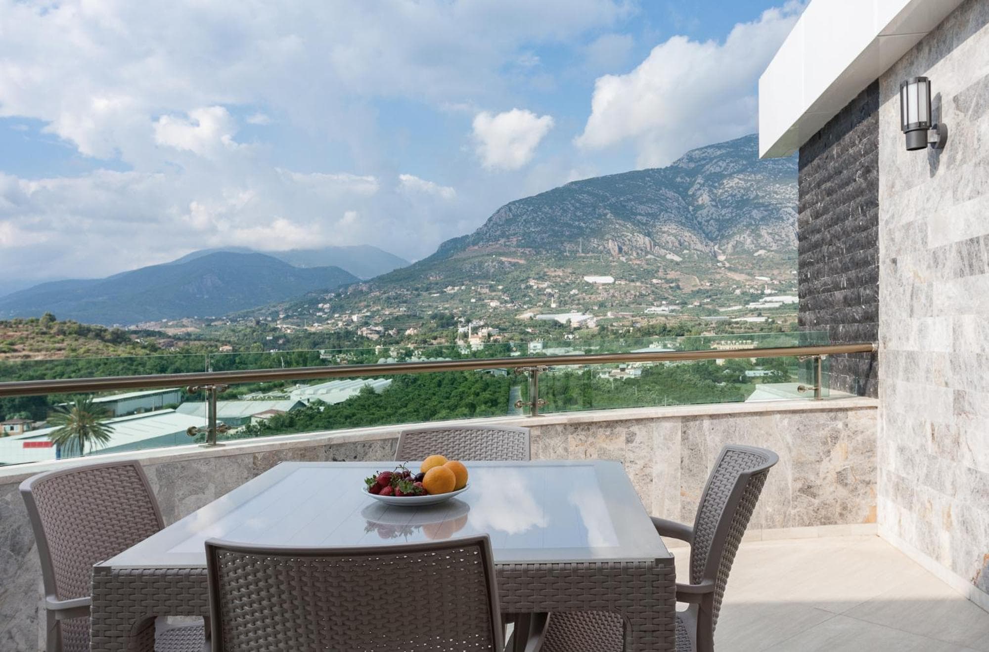 Graf Victor Otel - Image 2