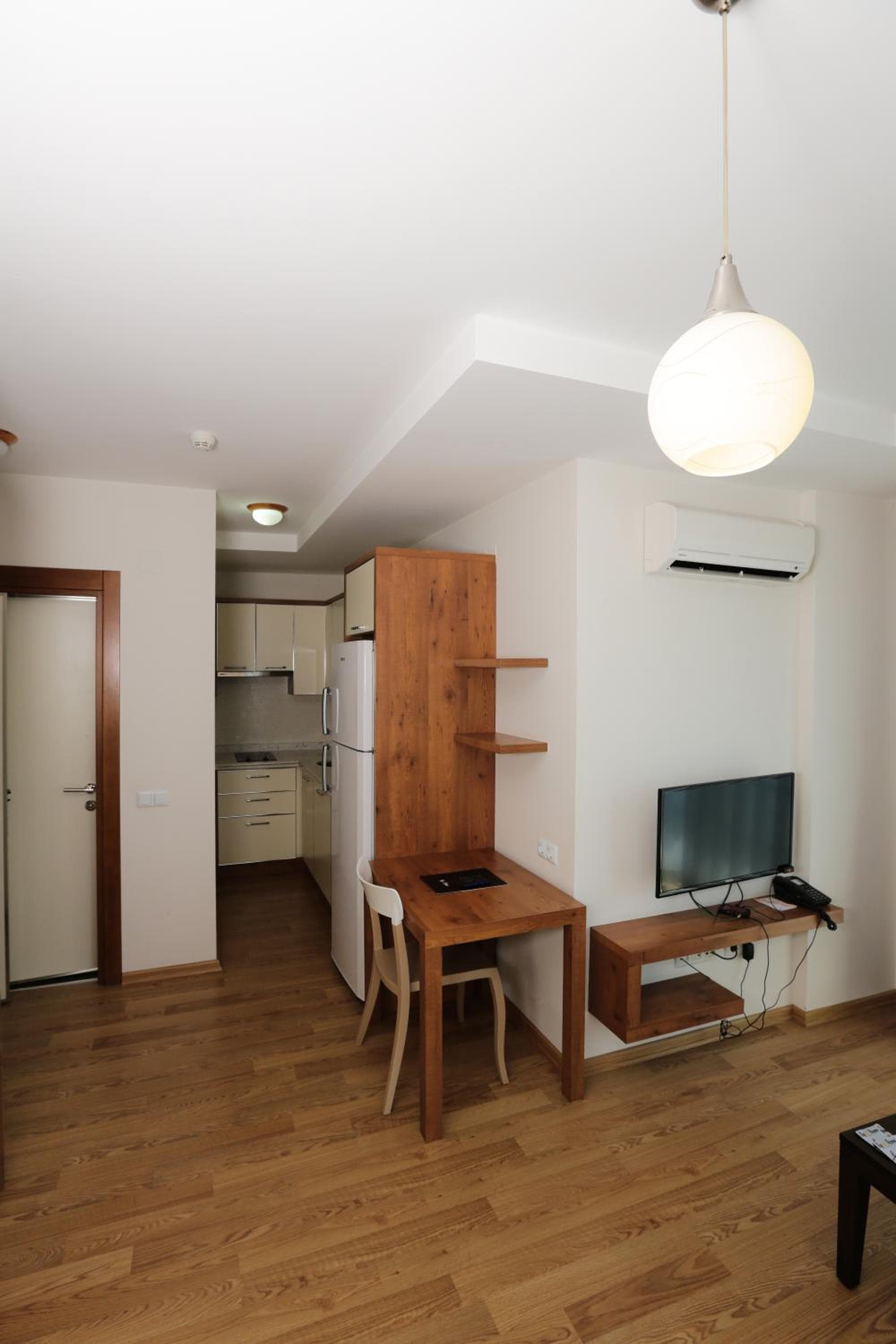 Upart Home - Image 1