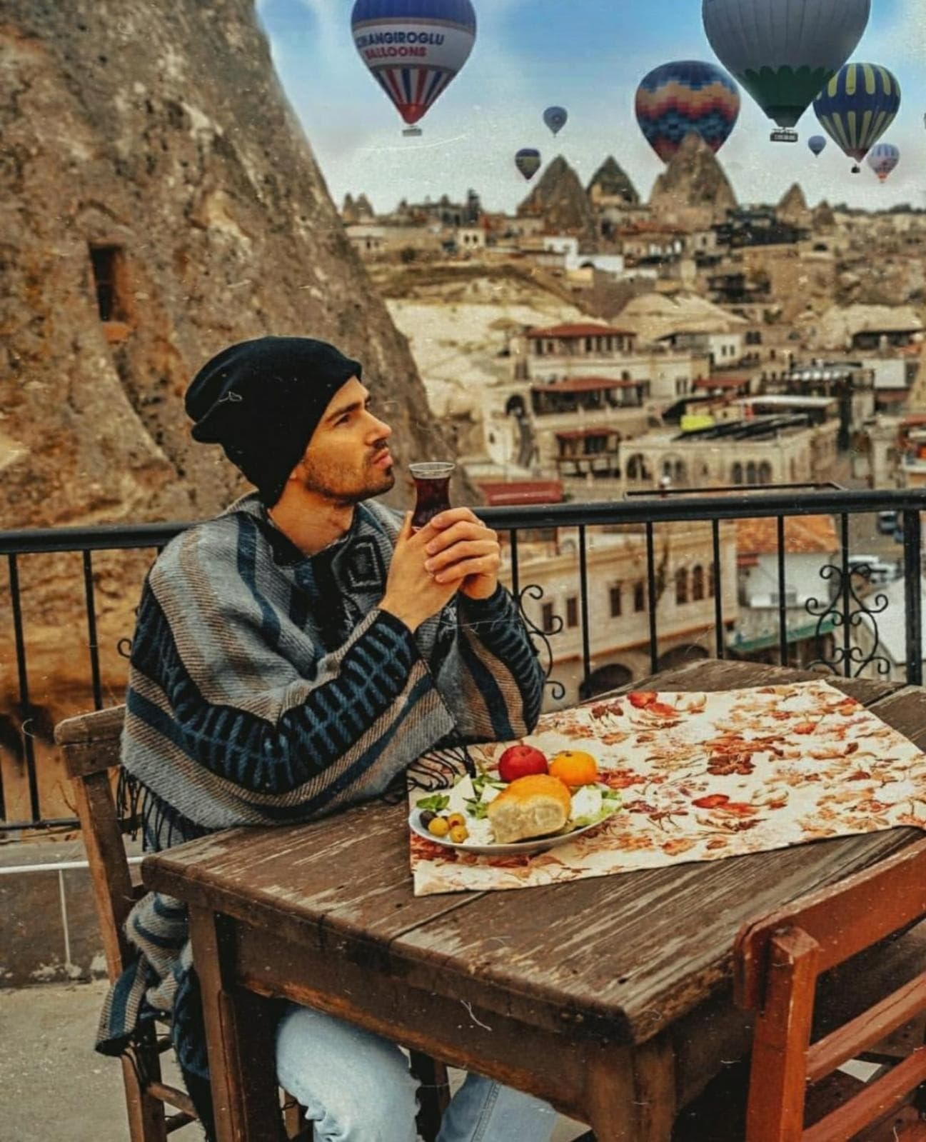 Arch Palace - Image 2