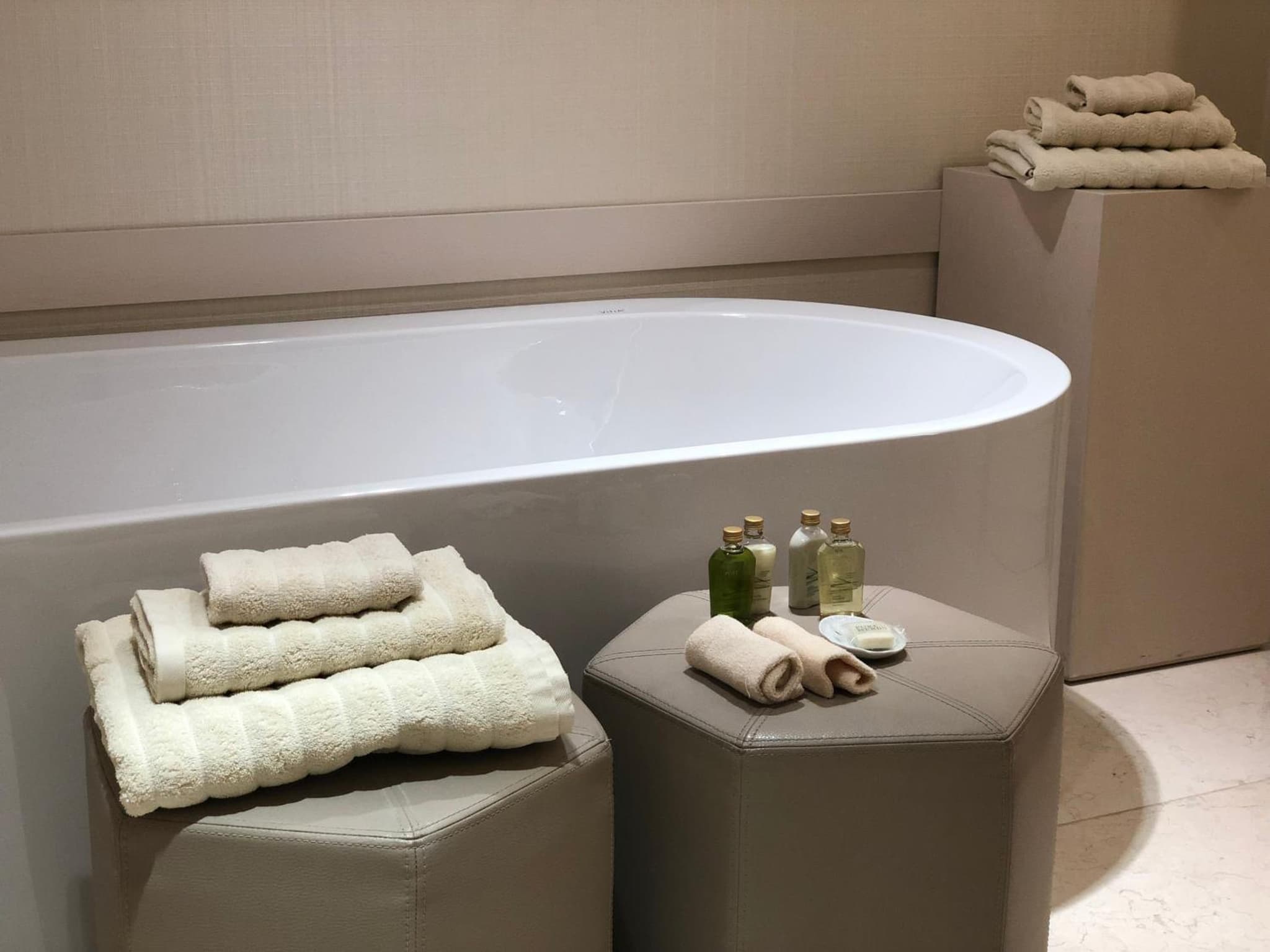 Kemer Country Otel İstanbul - Image 2