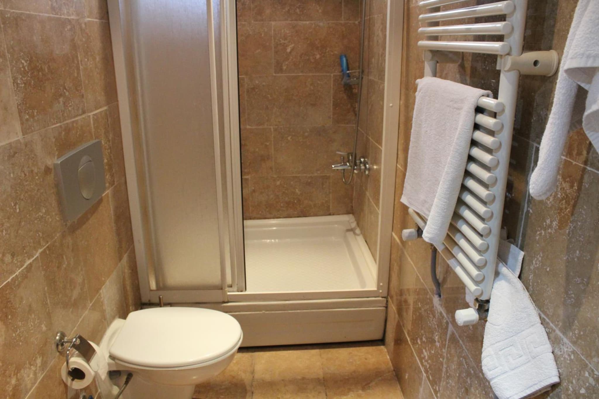 Kismet Cave House - Image 1