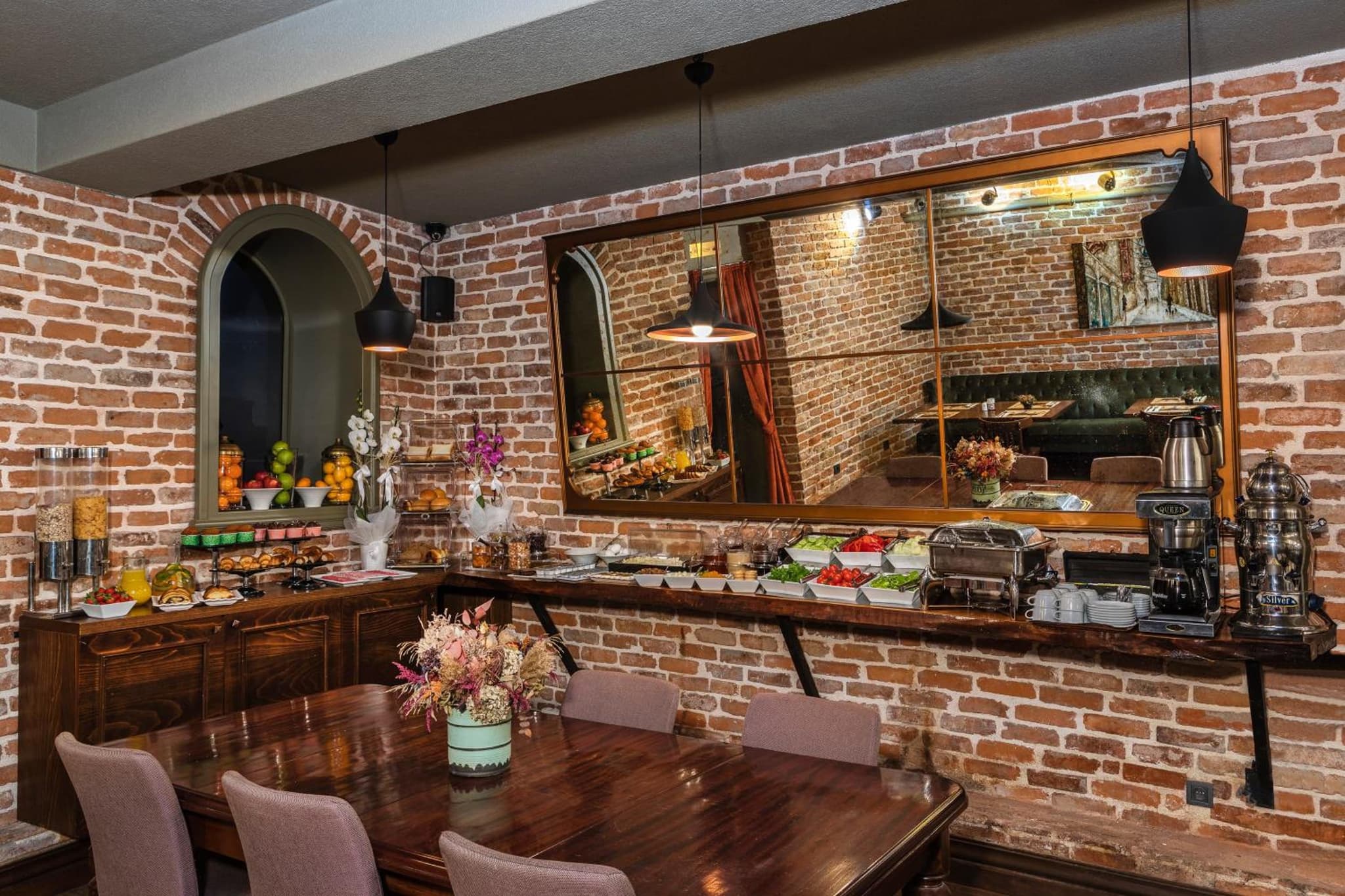 Meroddi Galata Mansion - Image 4