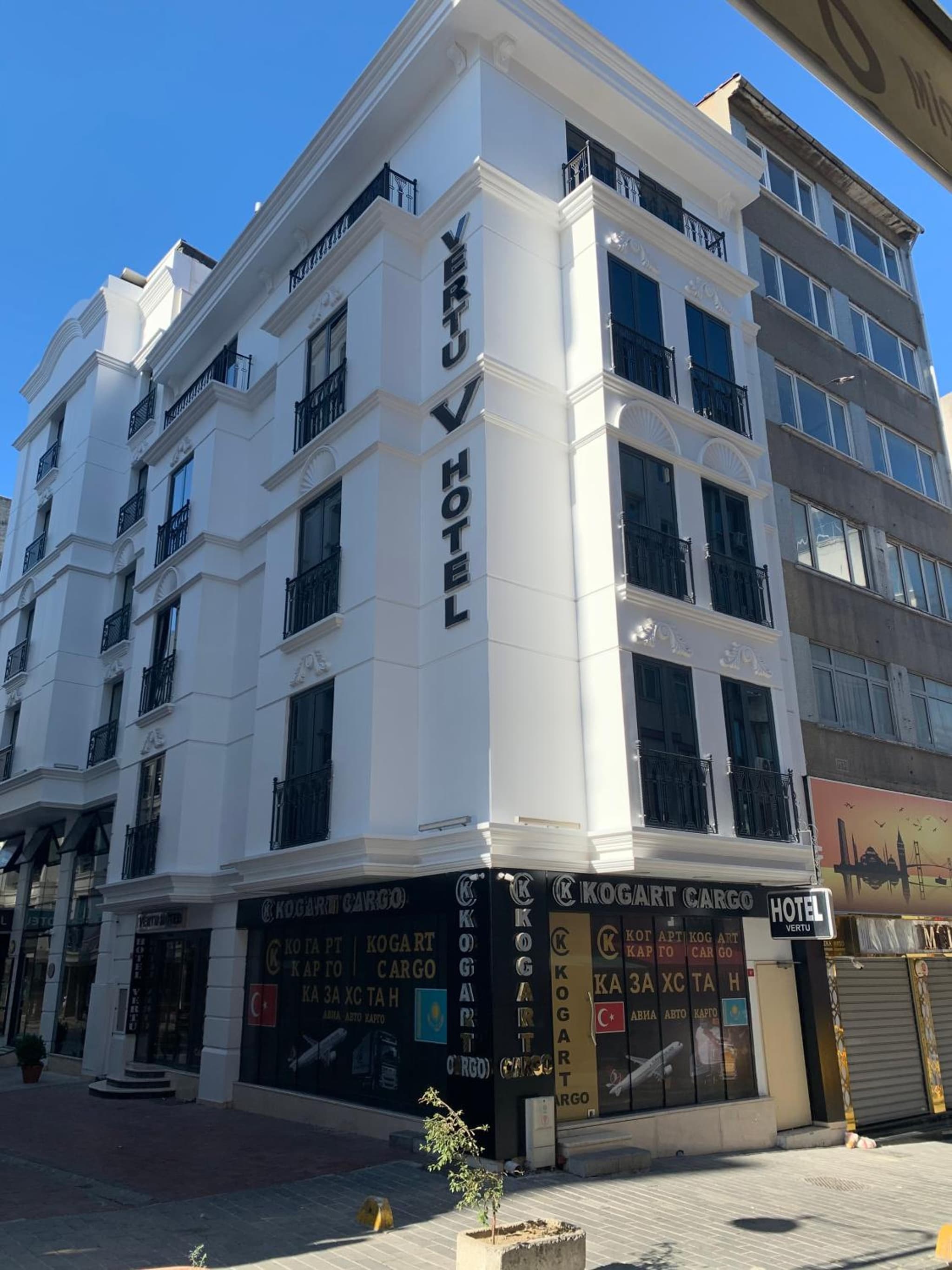 Vertu Hotel - Image 3