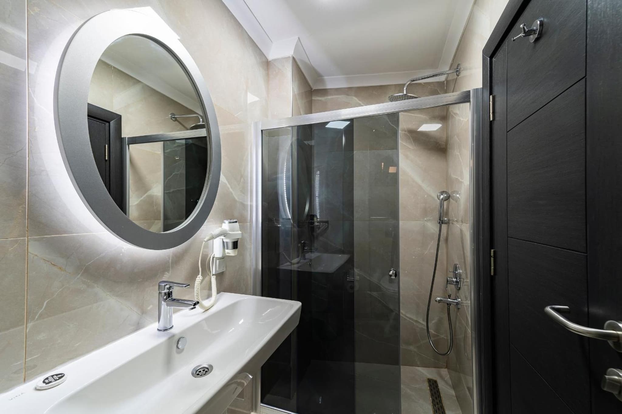 Levent Hotel Istanbul - Image 1