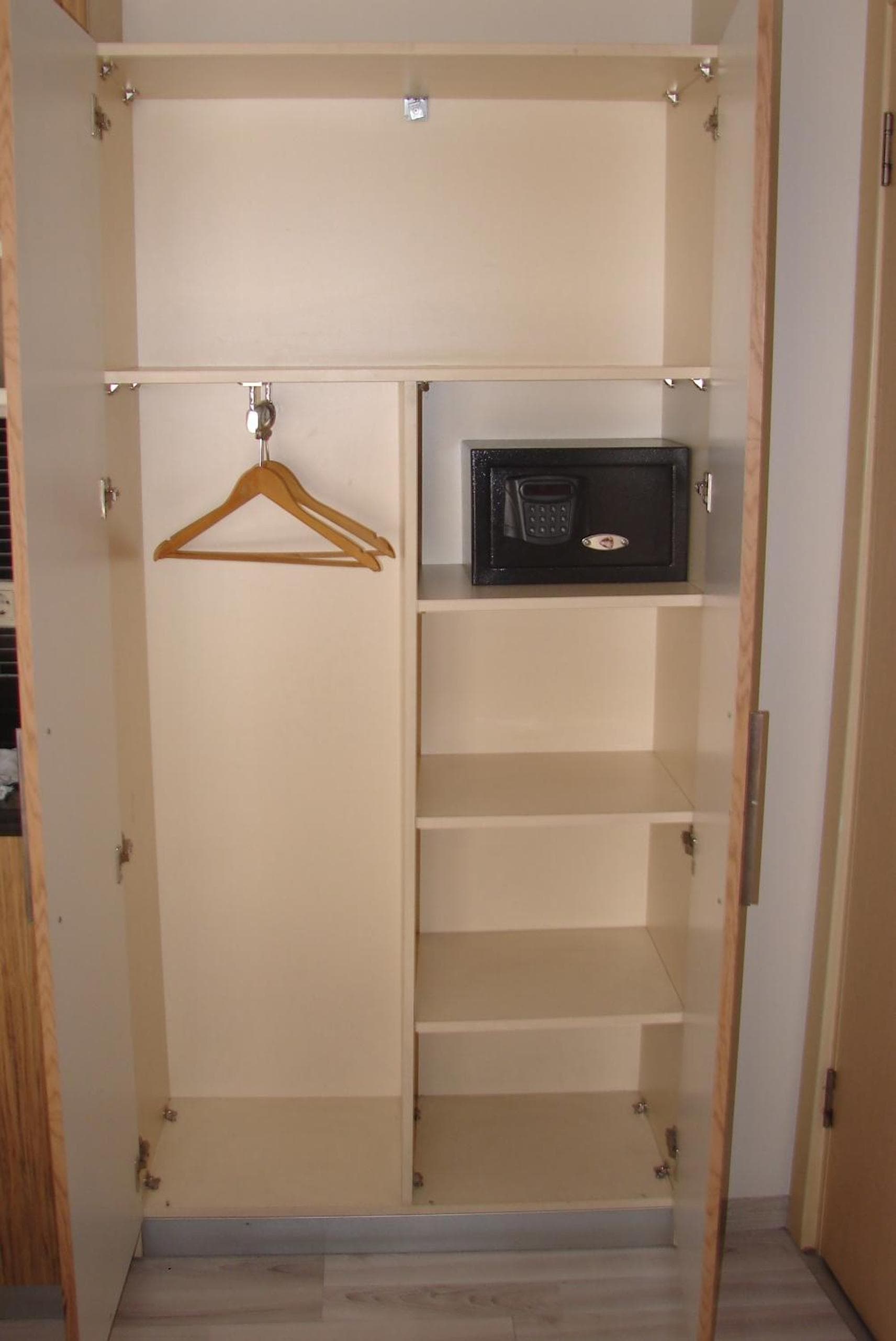 Invictum Residence - Image 1