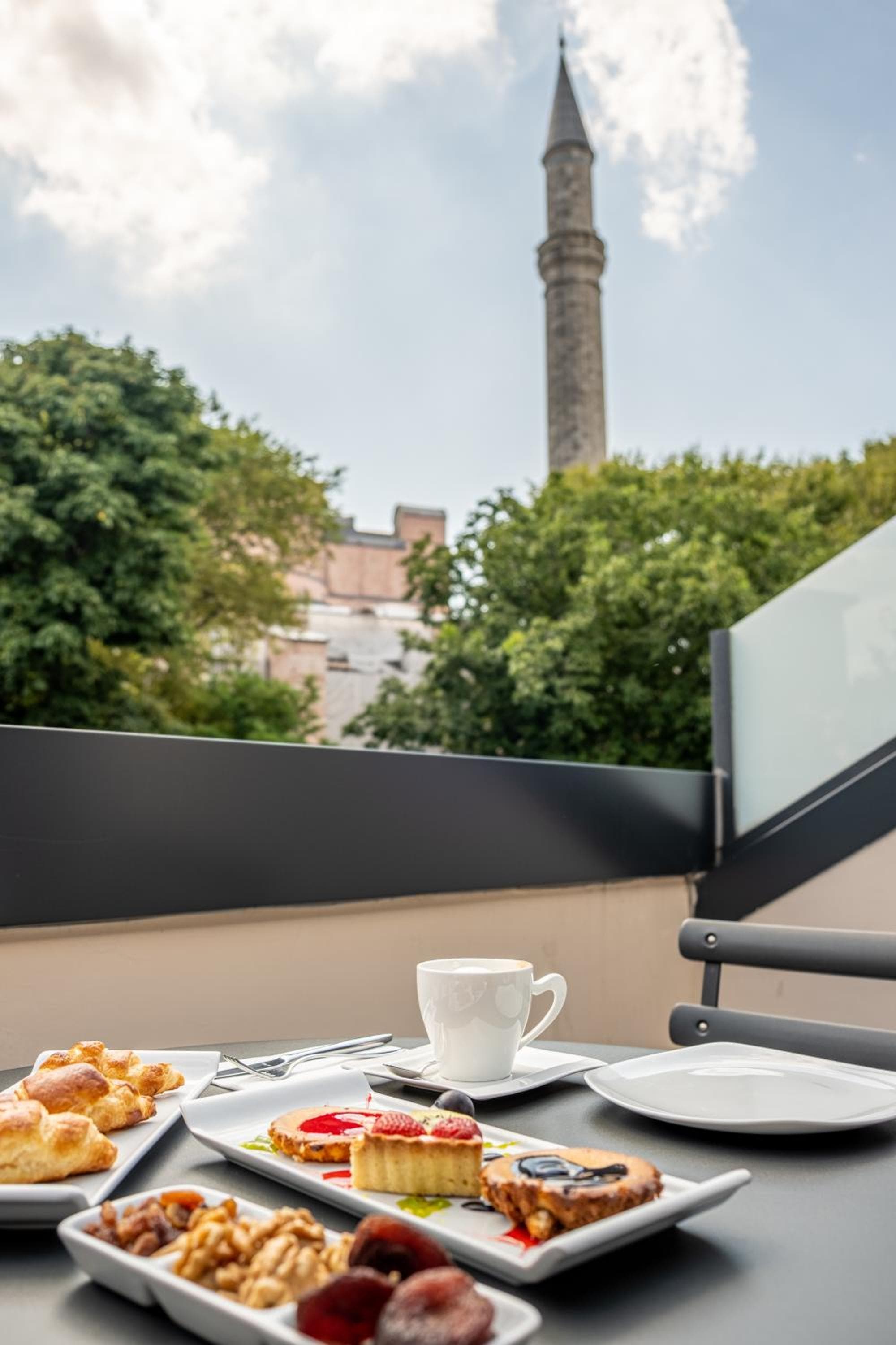 Hotel Saint Sophia - Image 4