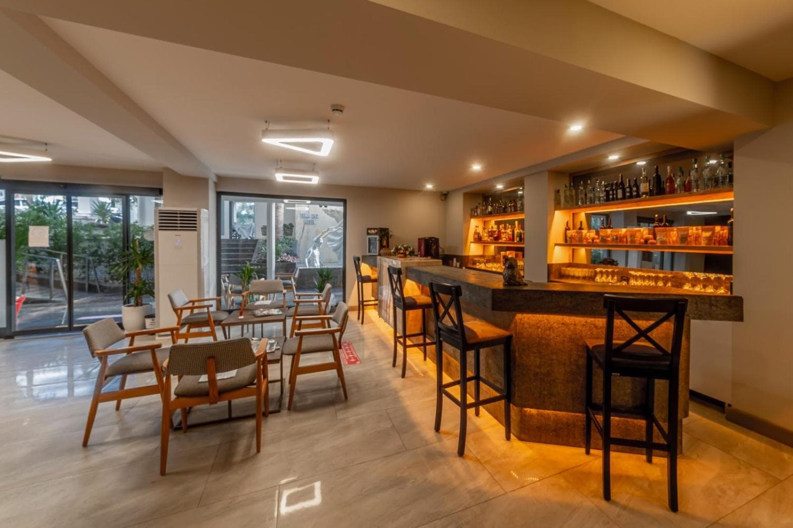 Tema 242 Otel - Image 2