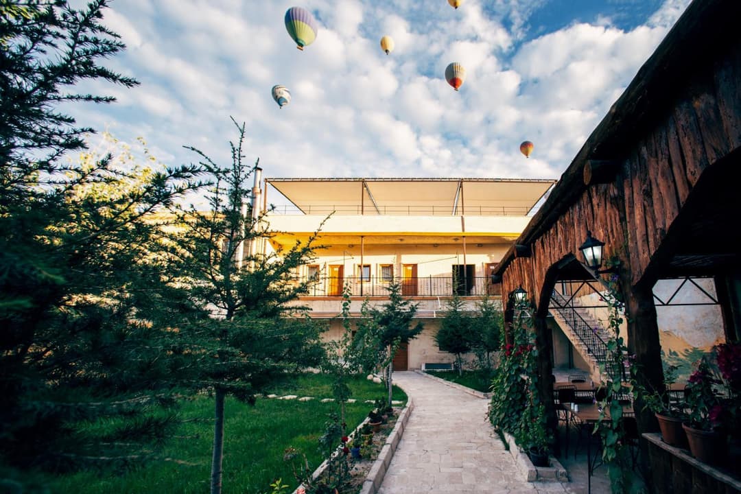 Azalea Terrace fotoğrafı