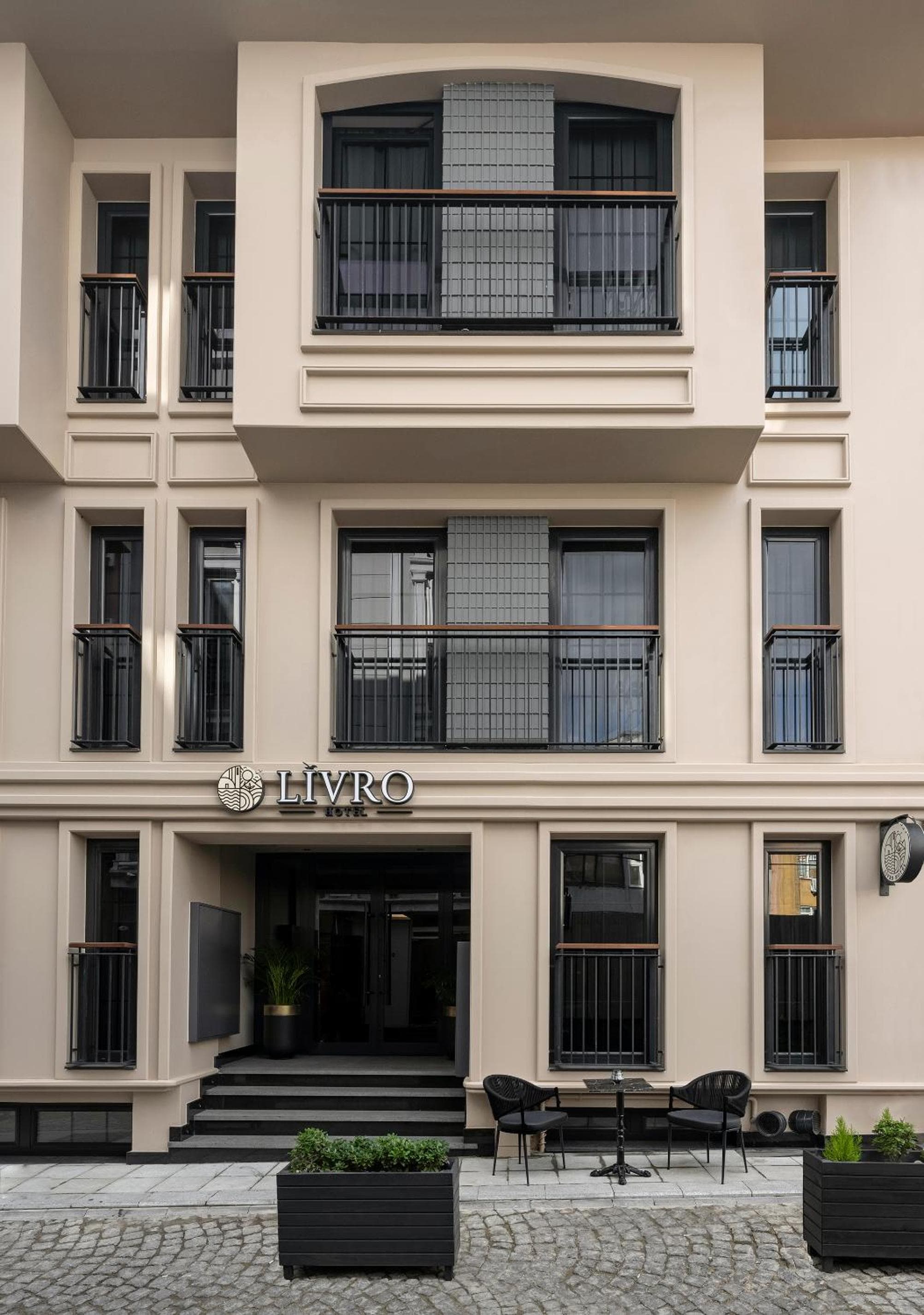 Livro Otel - Image 1