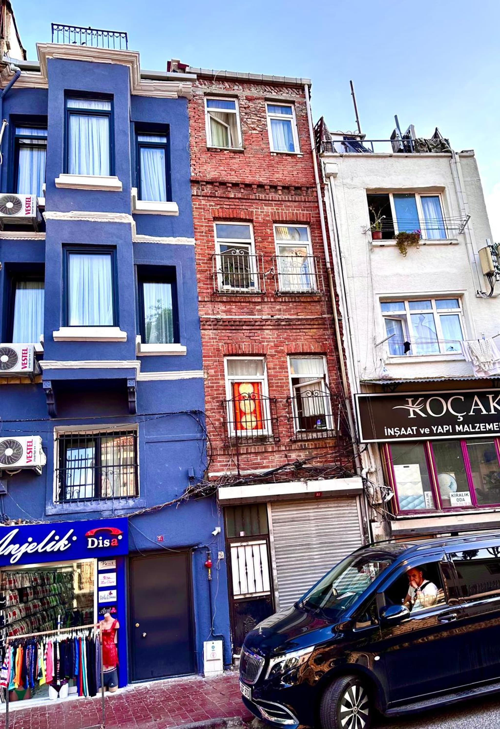 Alaca Suit - Image 2