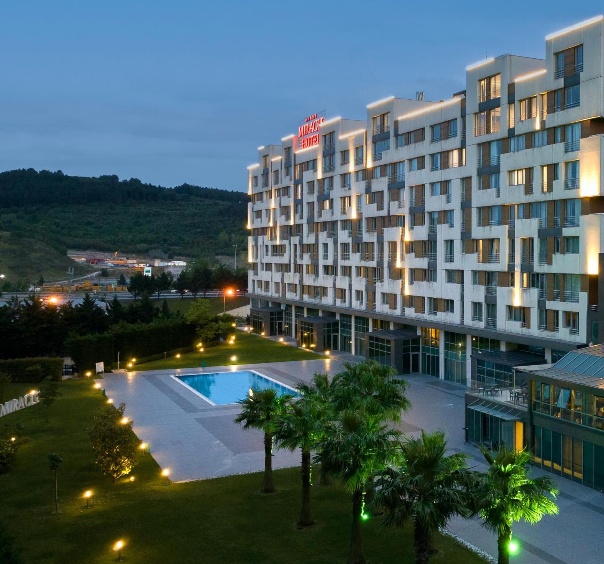 Miracle Istanbul Asia Airport Hotel & Spa - Image 1