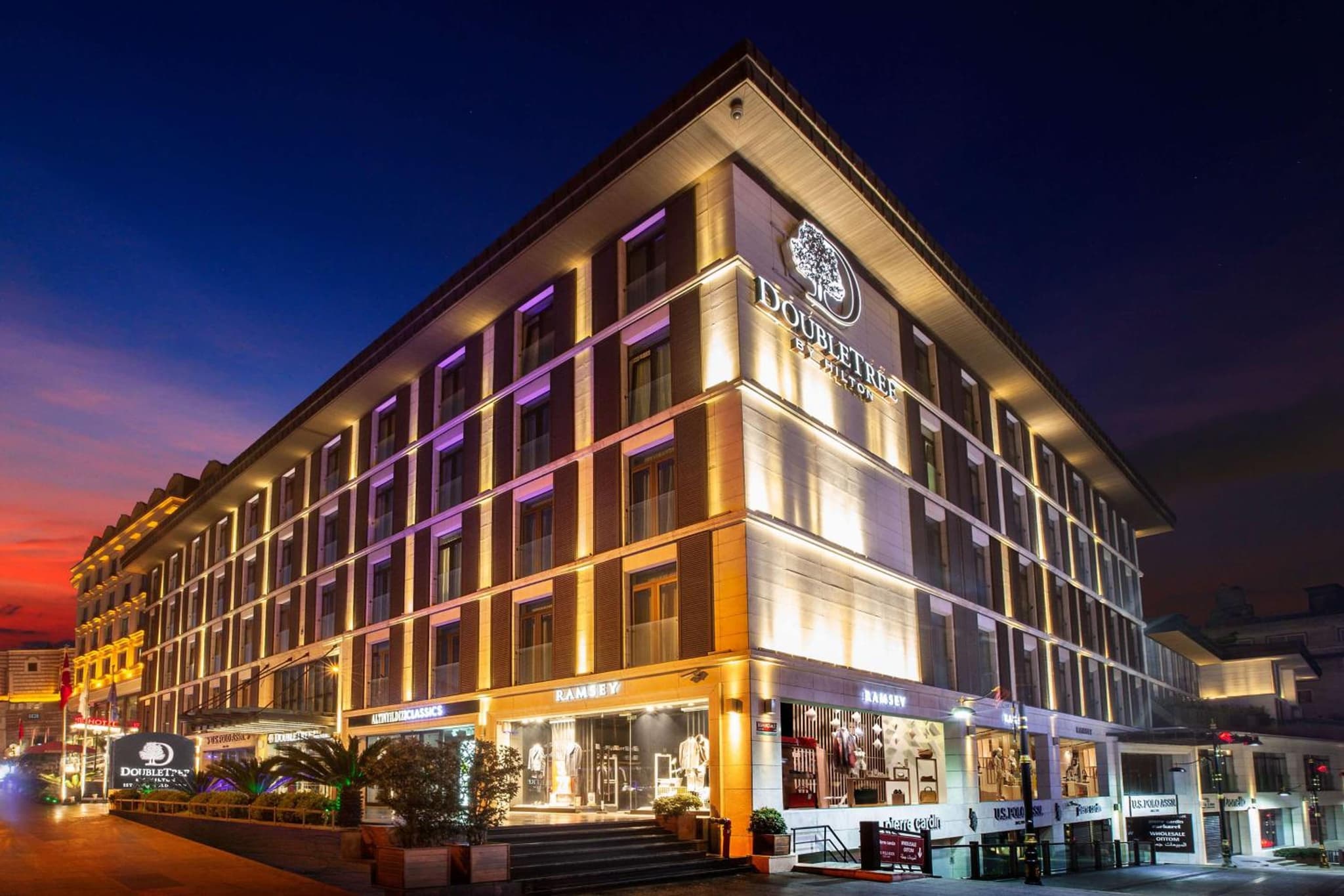 DoubleTree By Hilton Istanbul - Old Town - Image 2