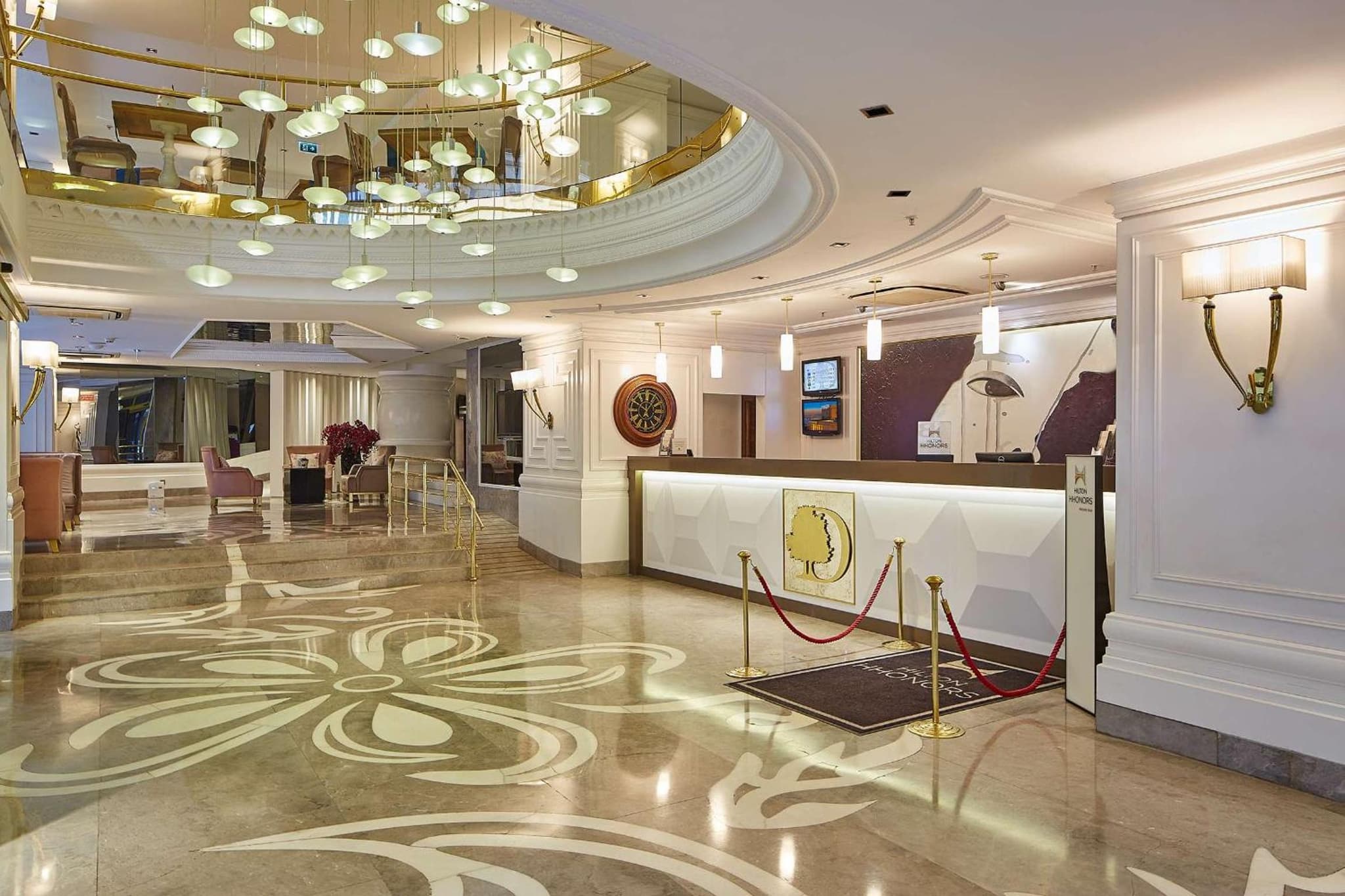 DoubleTree by Hilton Izmir - Alsancak - Image 4