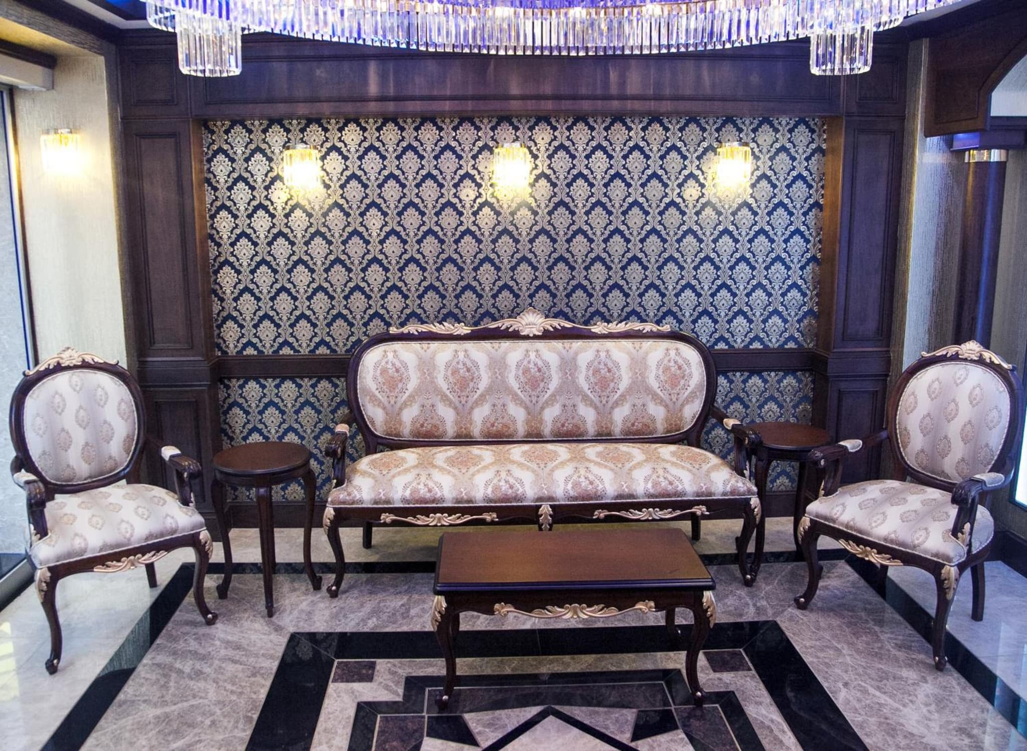 Golden Pen Otel - Image 1