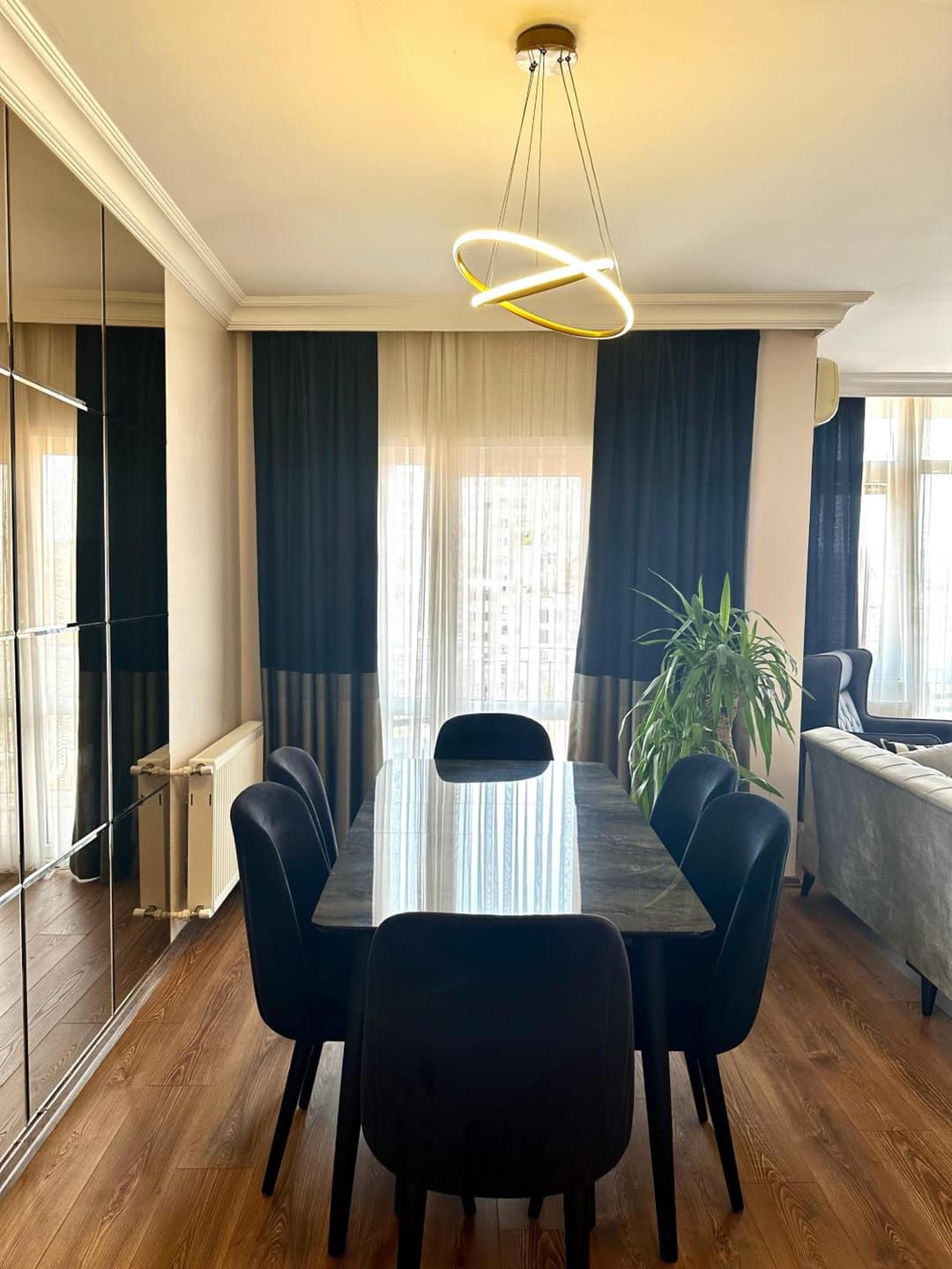 Cihangir Ekinci Plaza fotoğrafı