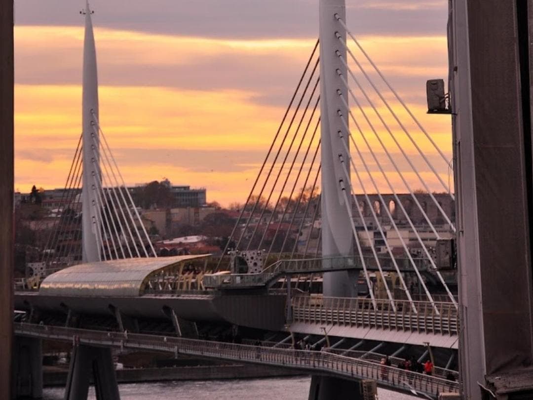 Navan Otel - Image 2