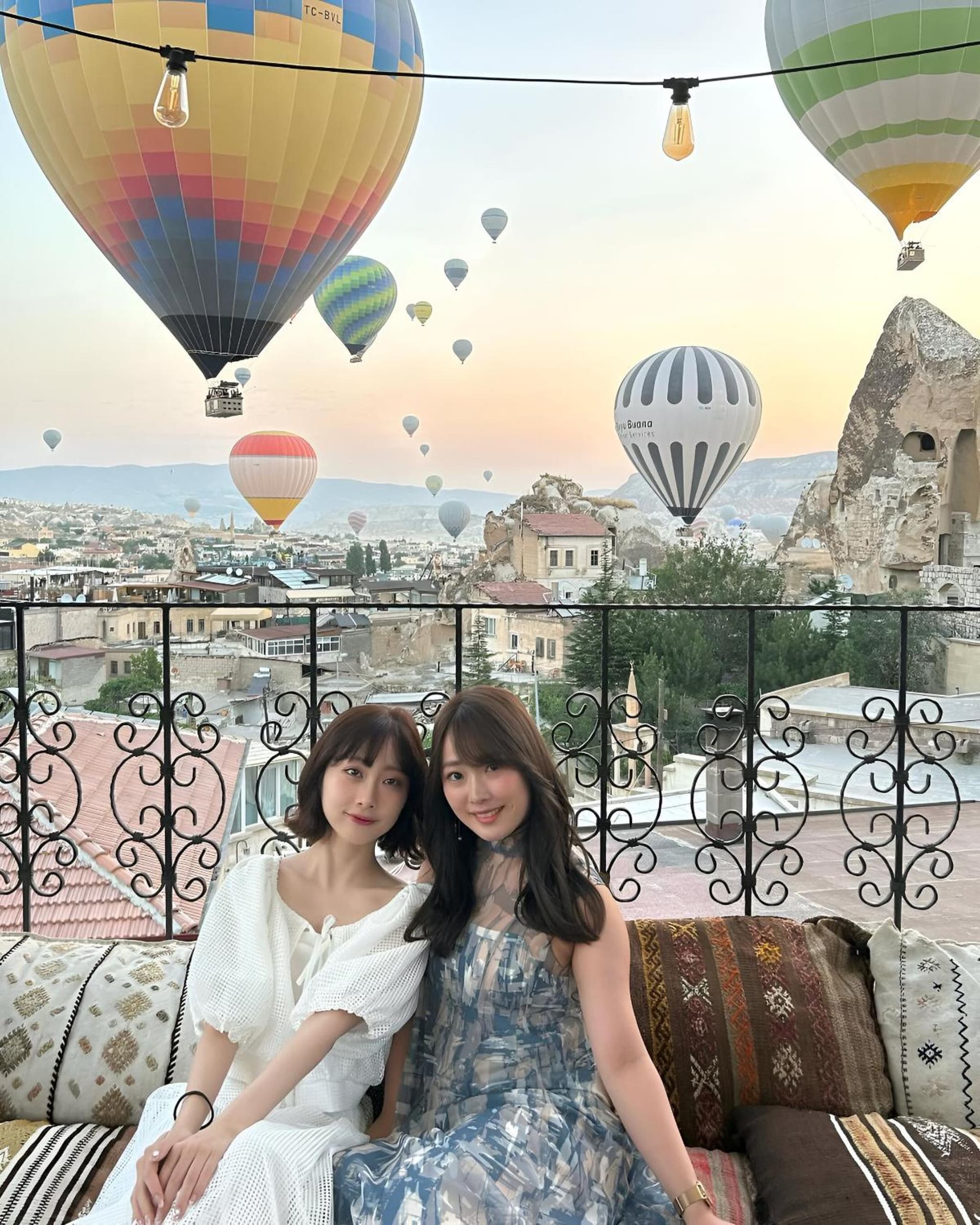 Castle Cave Hotel - Image 2