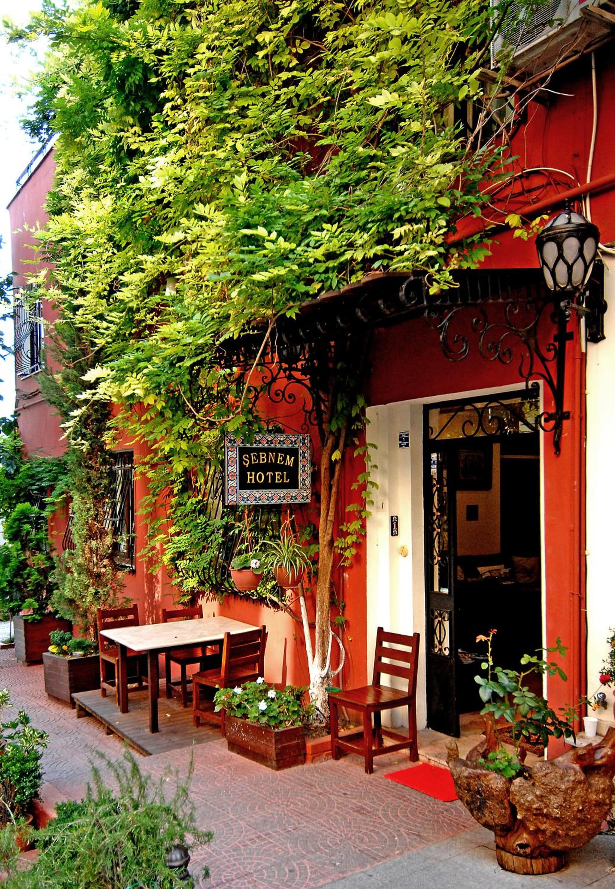 Şebnem Hotel - Image 1