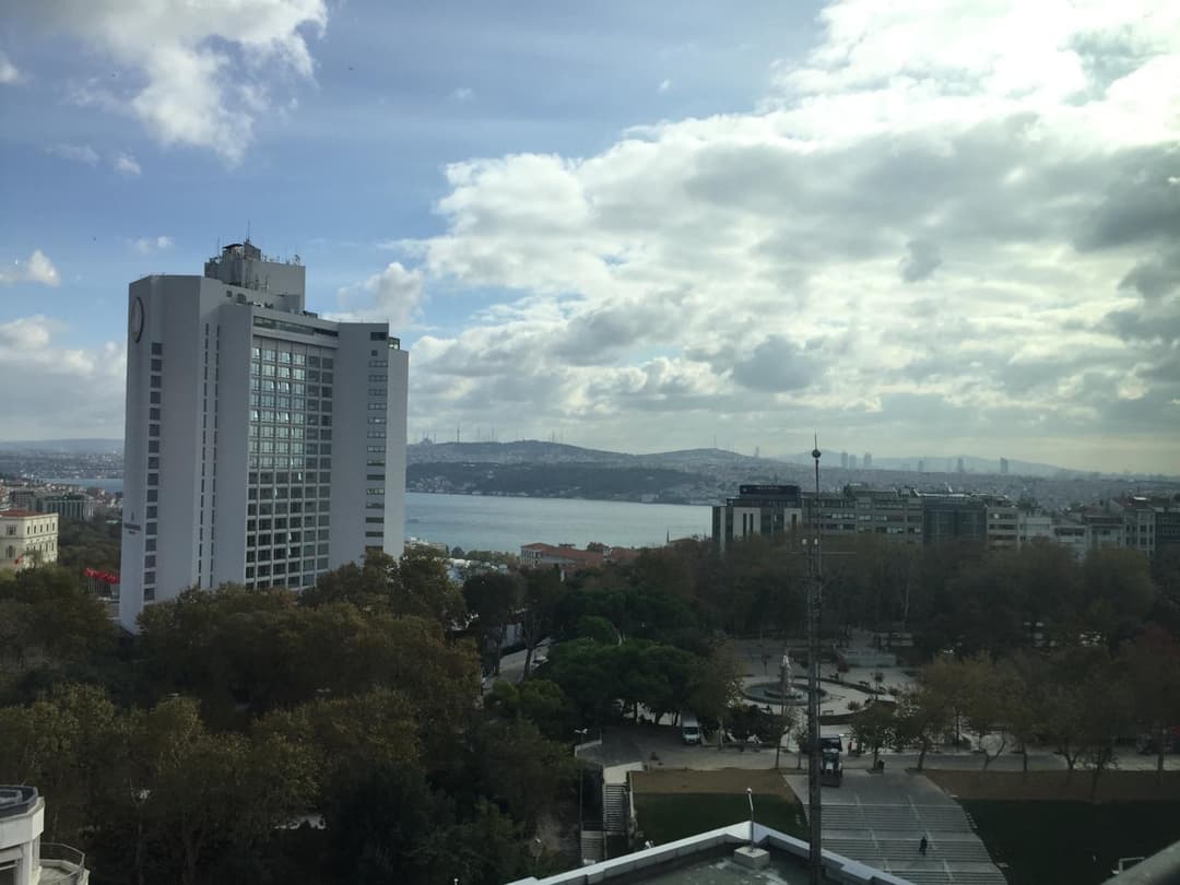 The Central Palace Taksim fotoğrafı