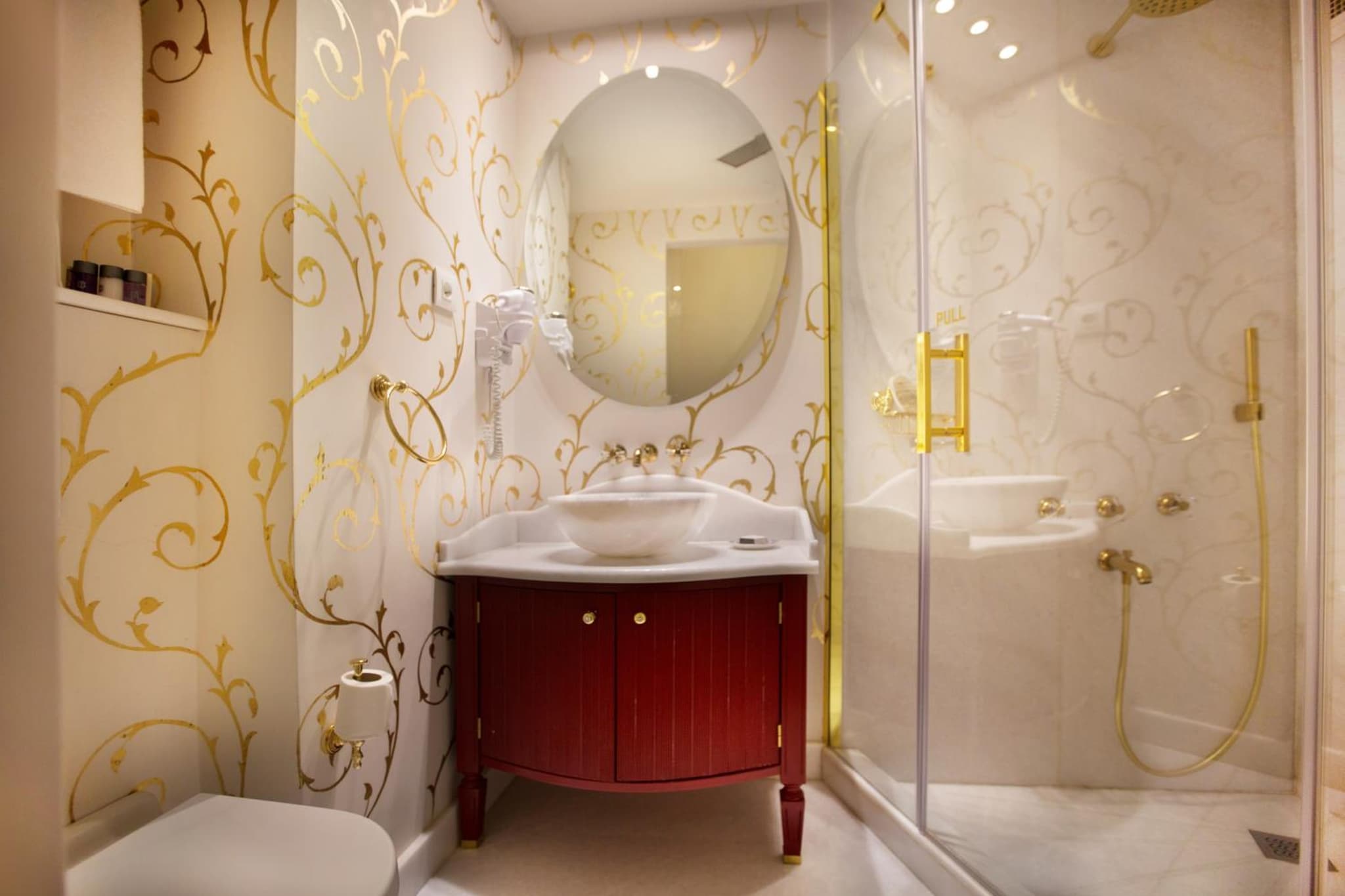 Valide Sultan Konagi - Image 1