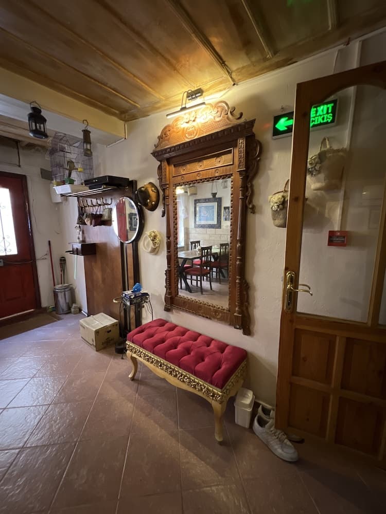 Sekercigiller Konuk Evi - Image 1