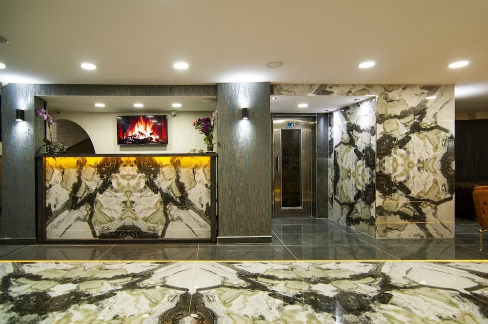 Vali Konak Otel - Image 2